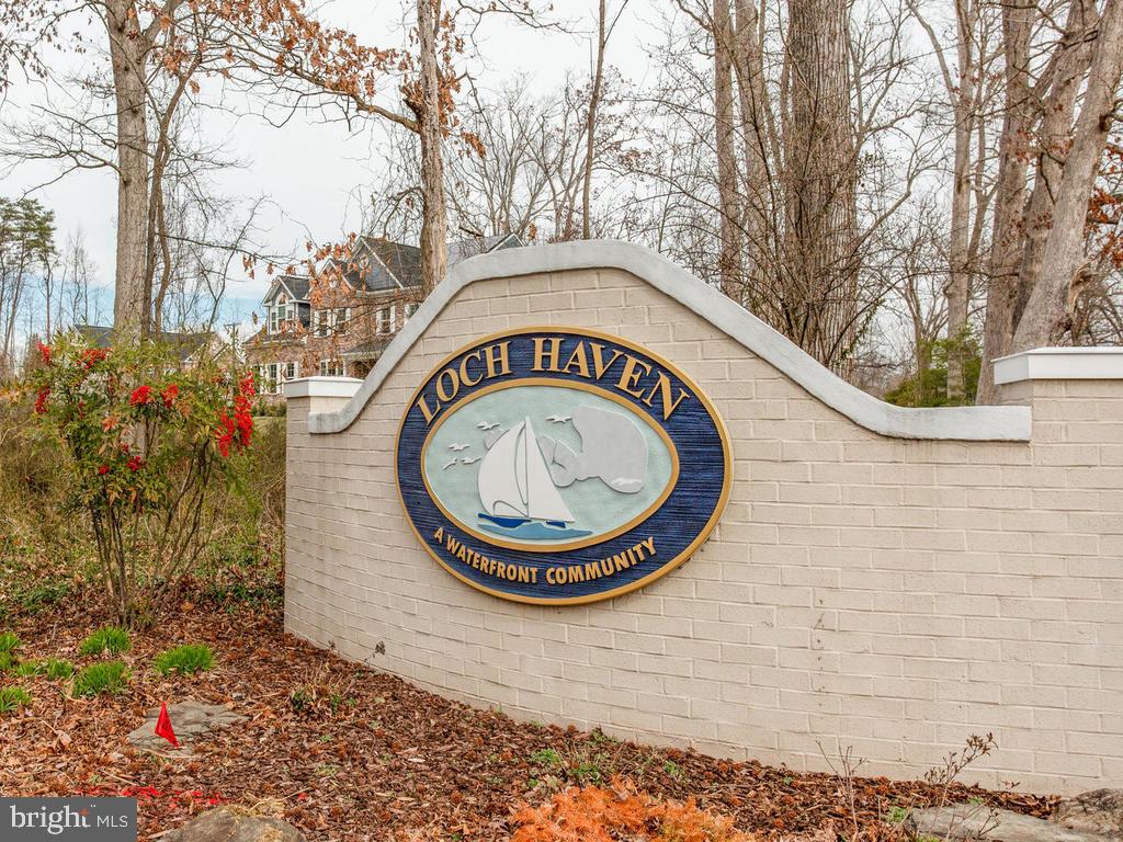 LOCH HAVEN BEACH - Residential