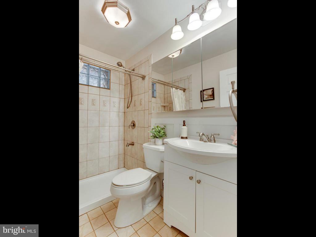 LOCH HAVEN BEACH - Residential