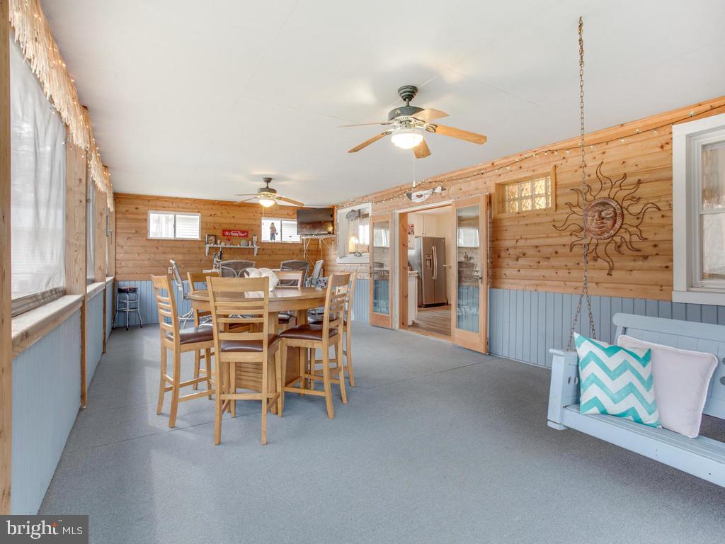 LOCH HAVEN BEACH - Residential