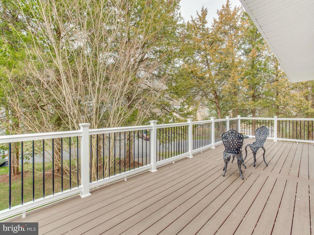 LOCH HAVEN BEACH - Residential