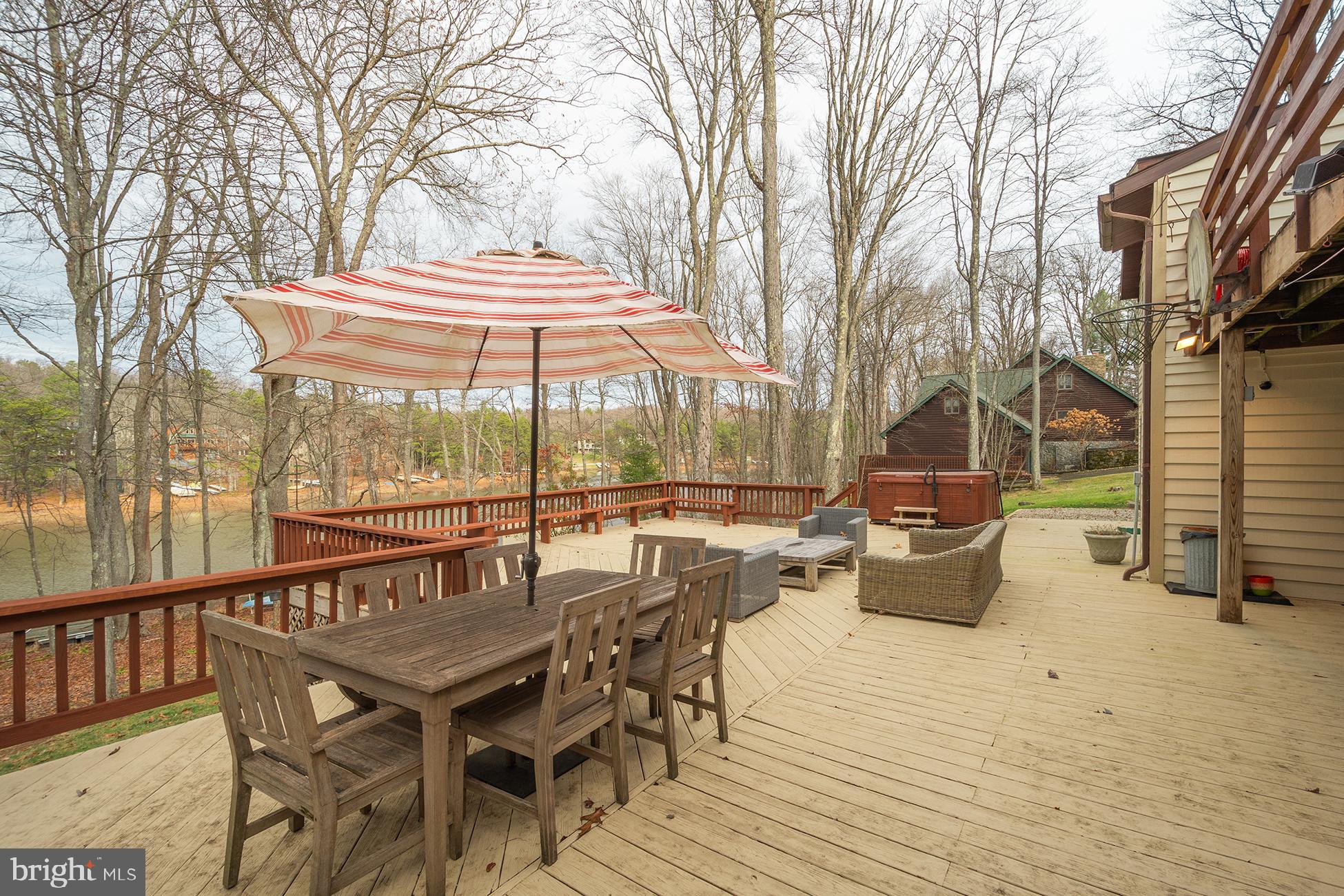 383 PENN COVE ROAD