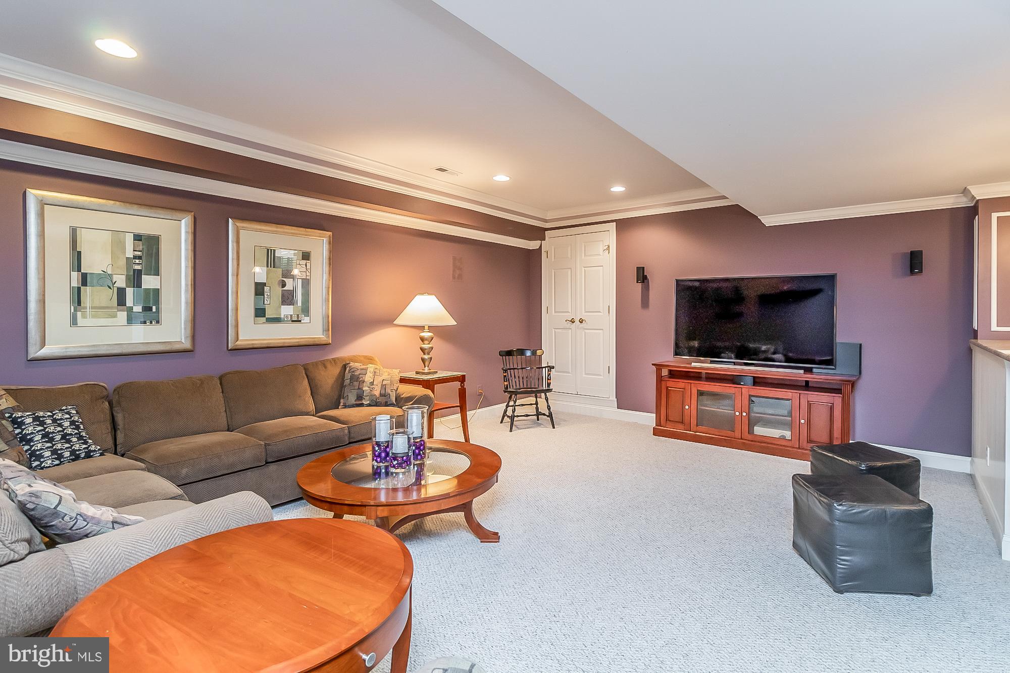 FOX CHASE - Residential