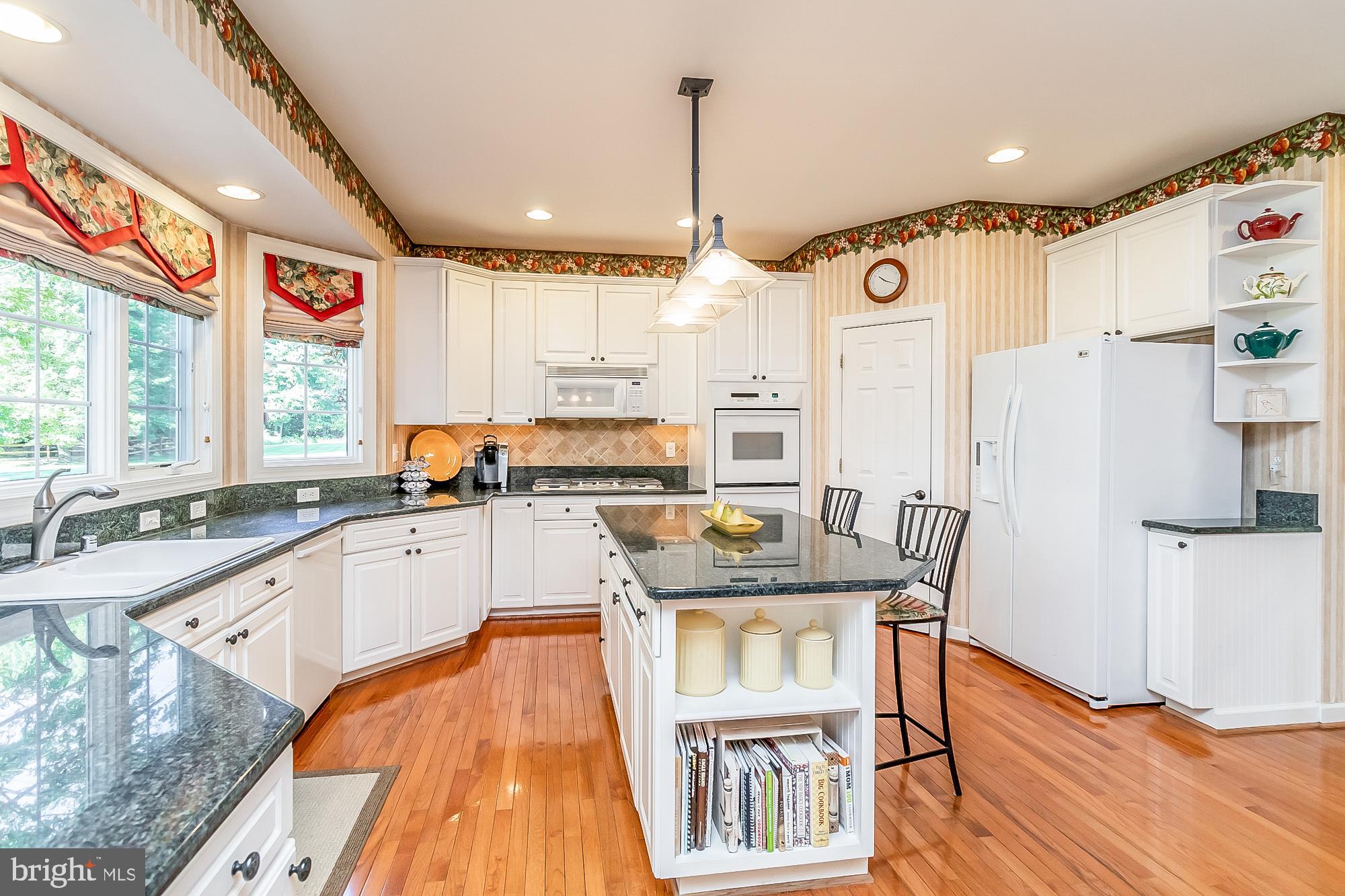 FOX CHASE - Residential