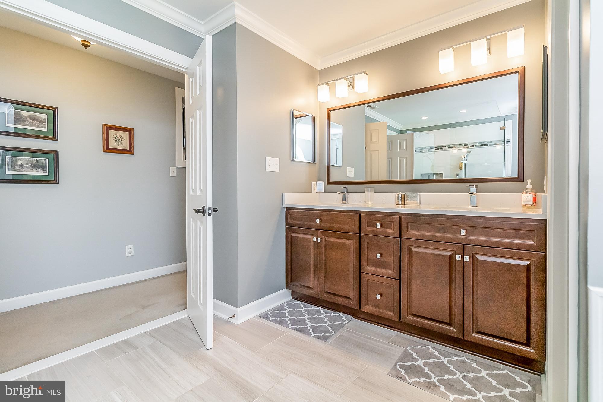 FOX CHASE - Residential