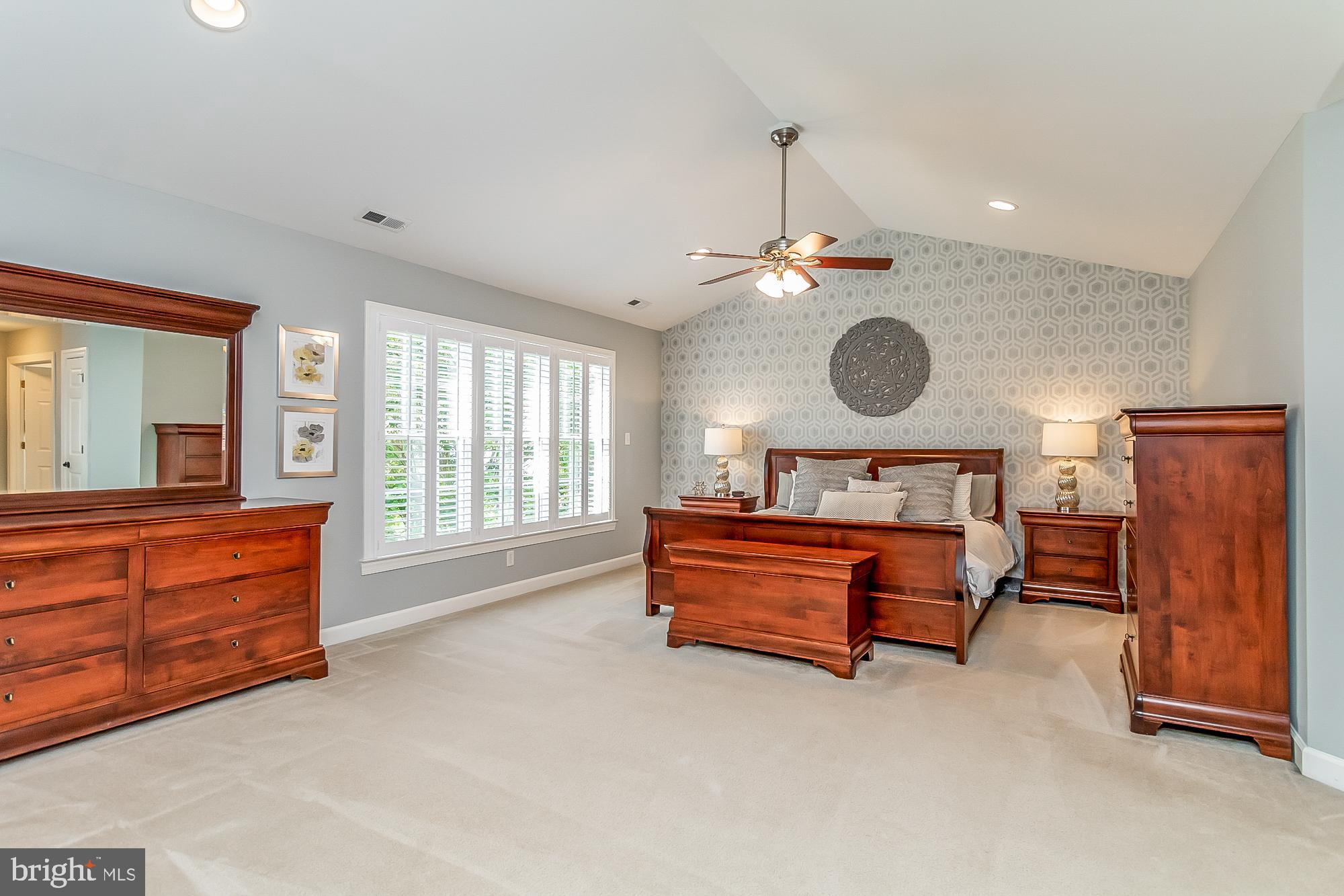 FOX CHASE - Residential