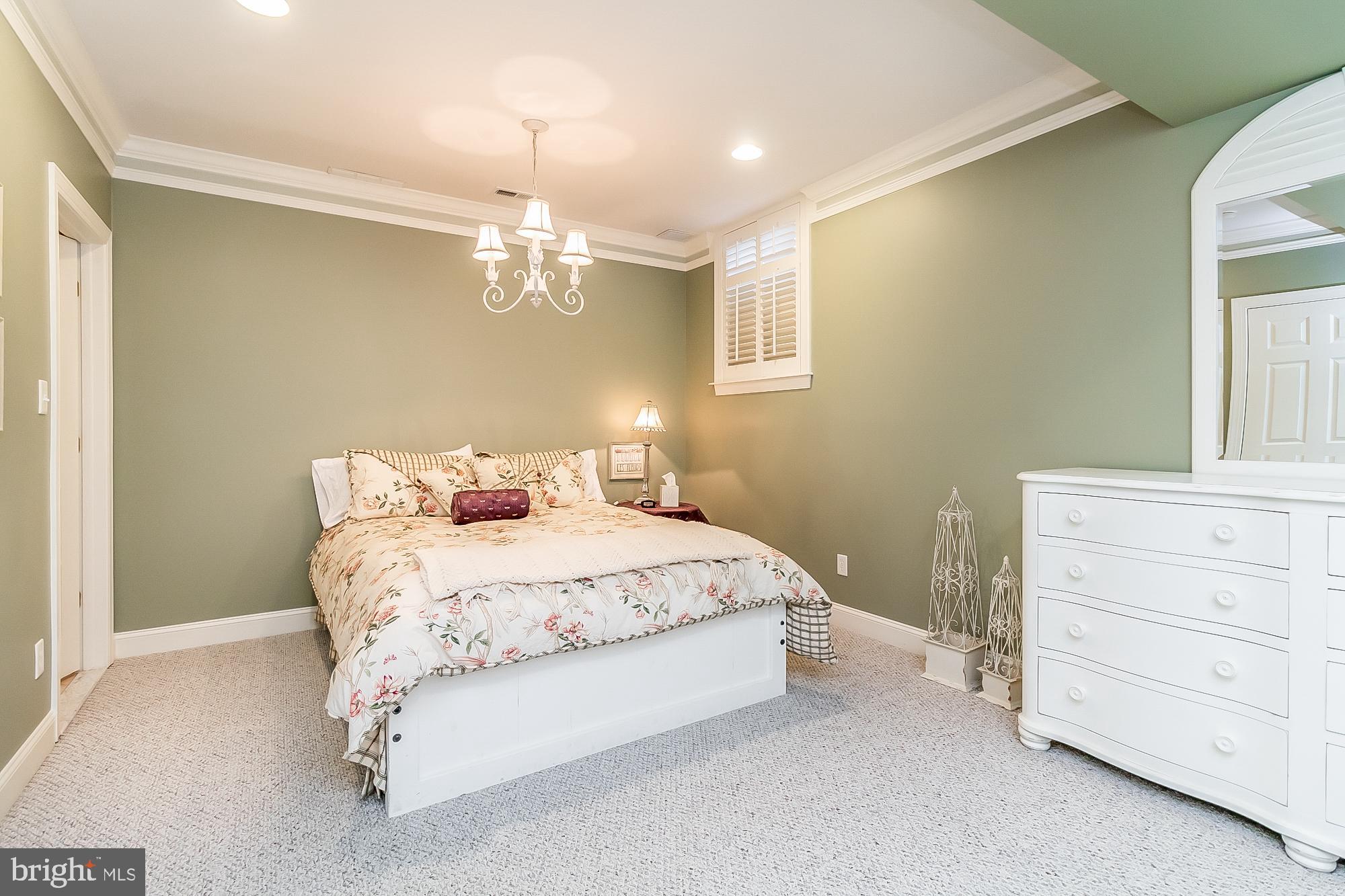 FOX CHASE - Residential