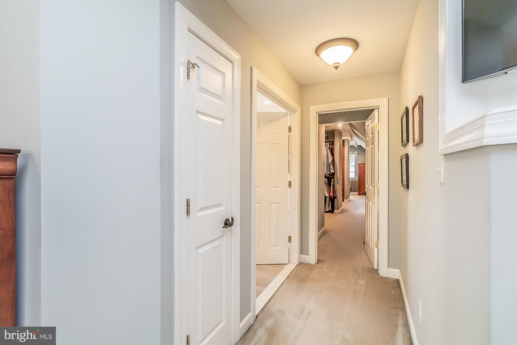 FOX CHASE - Residential