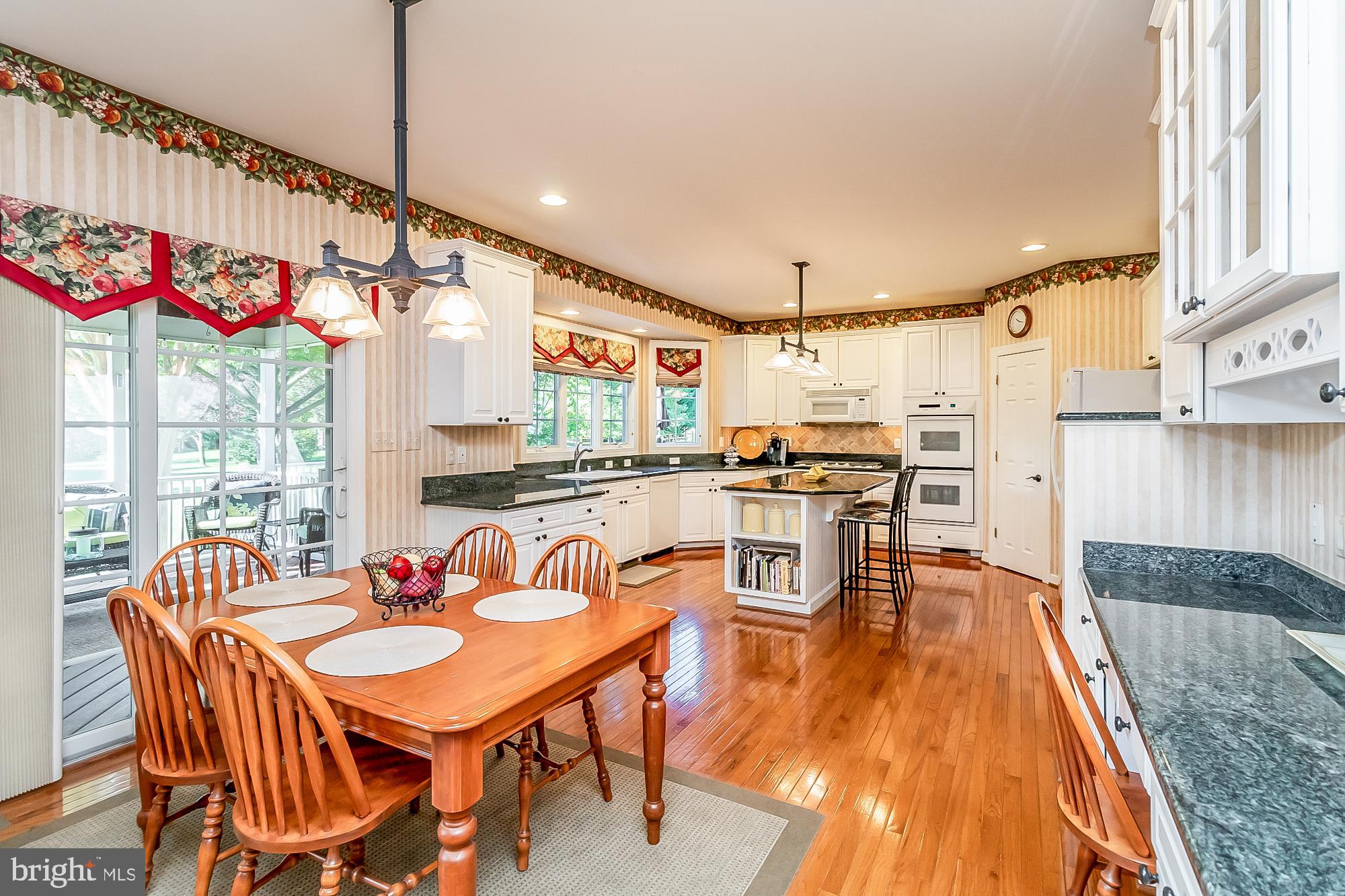 FOX CHASE - Residential