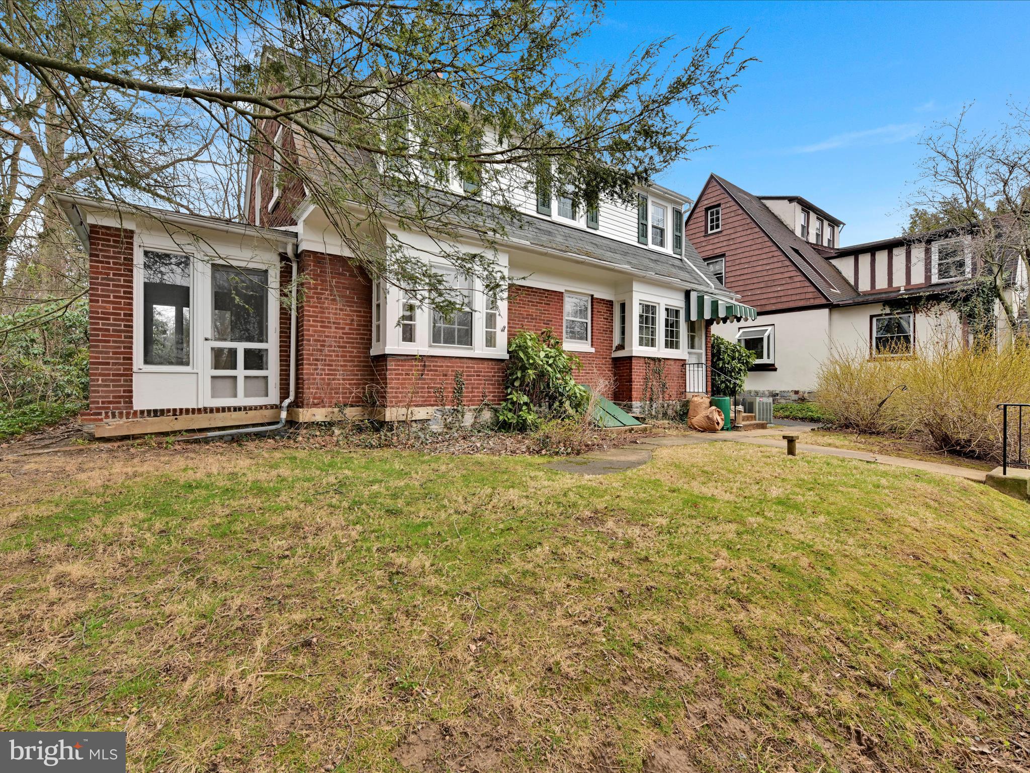 SCHOOL LANE HILLS ESTATES - Residential