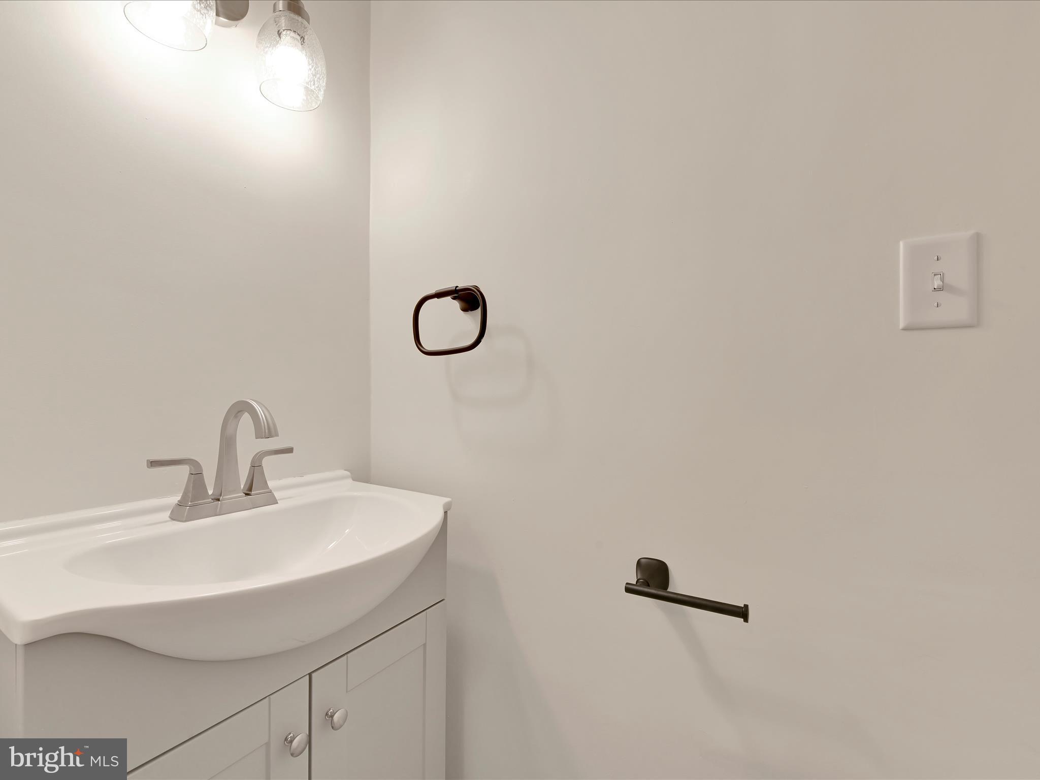 SCHOOL LANE HILLS ESTATES - Residential