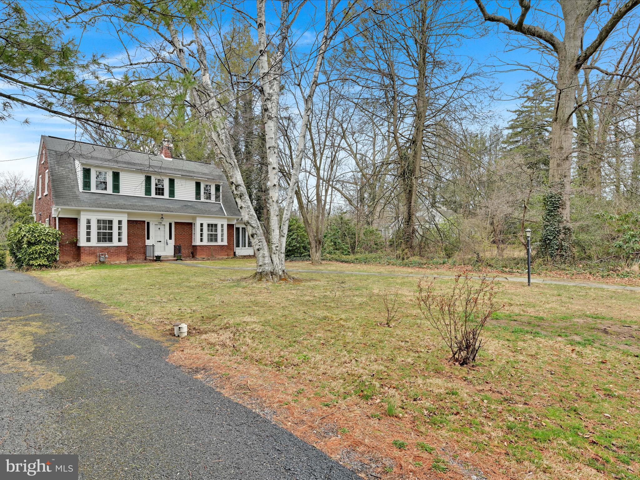 SCHOOL LANE HILLS ESTATES - Residential