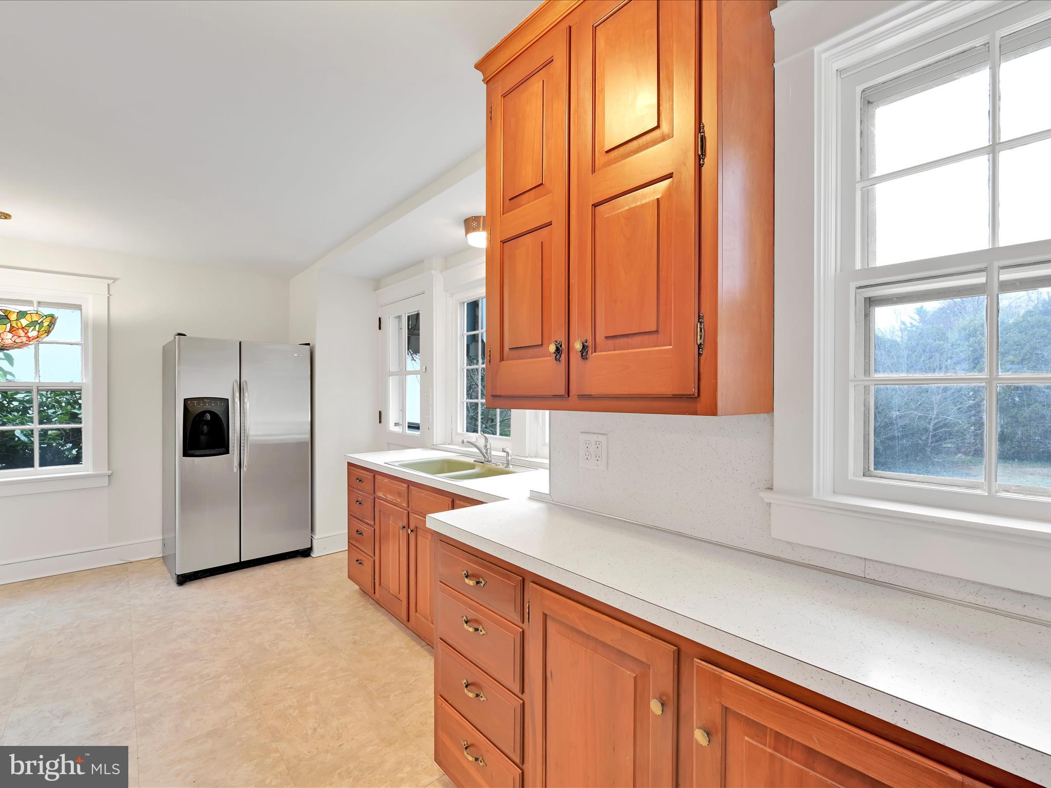 SCHOOL LANE HILLS ESTATES - Residential