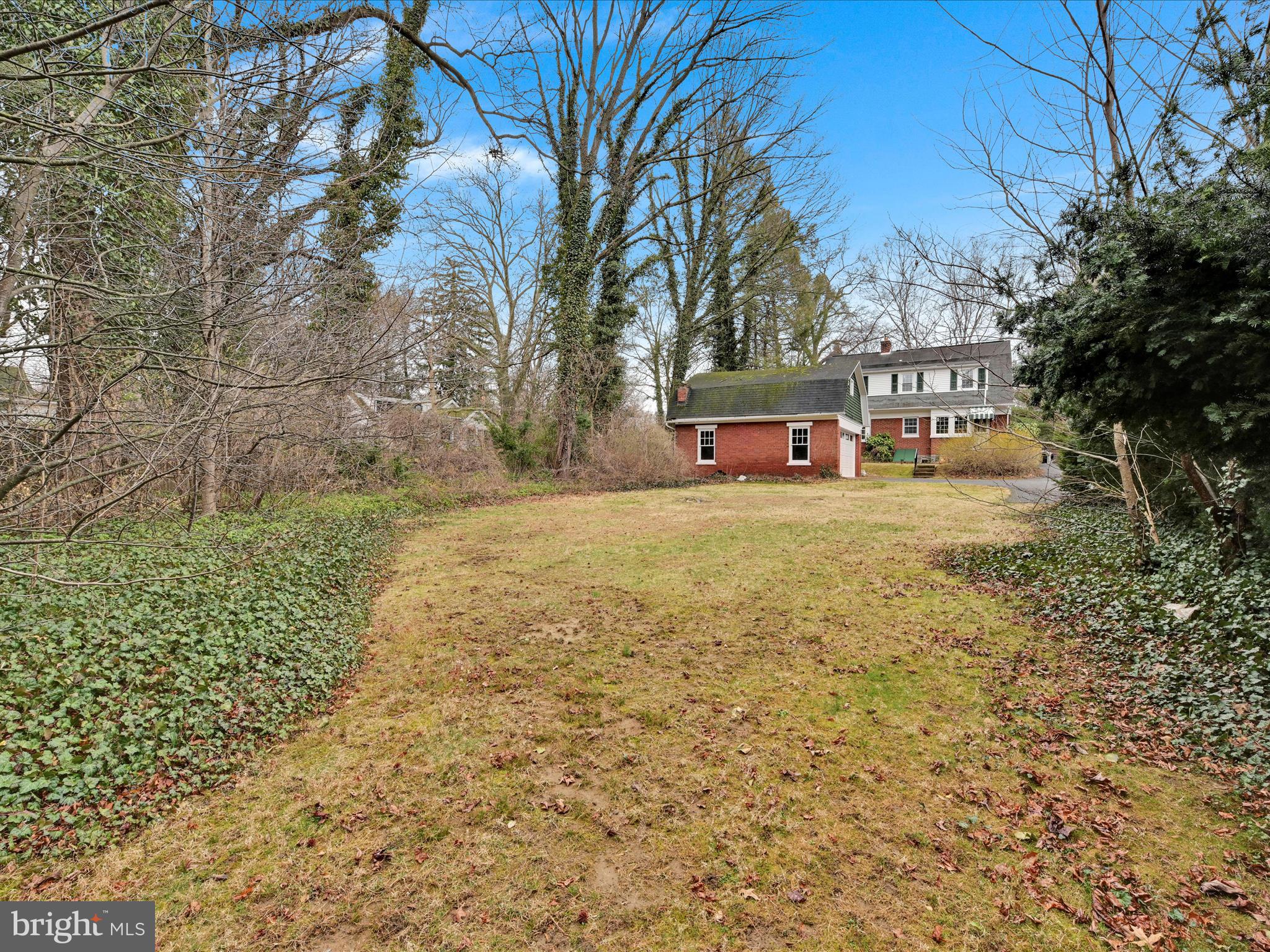 SCHOOL LANE HILLS ESTATES - Residential