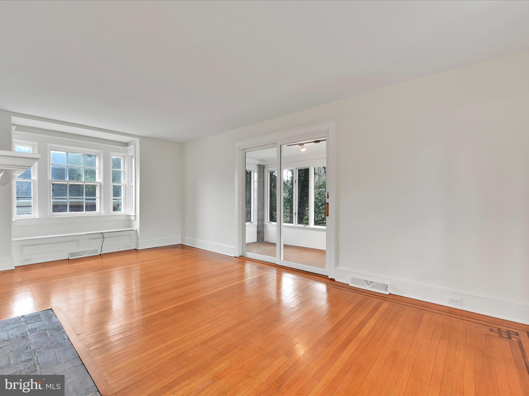 SCHOOL LANE HILLS ESTATES - Residential