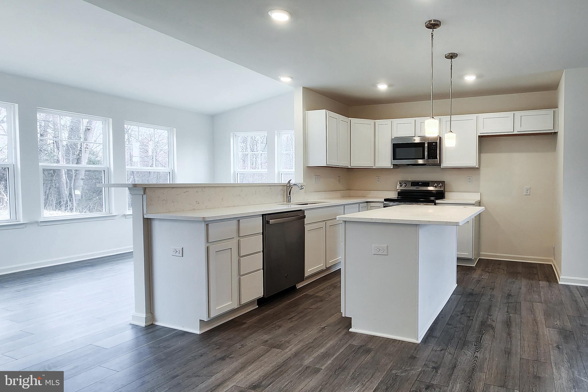 LAKEWOOD - Residential