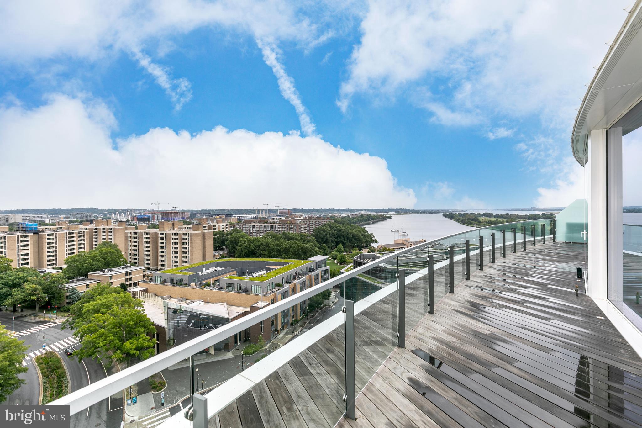 SOUTHWEST WATERFRONT - Residential