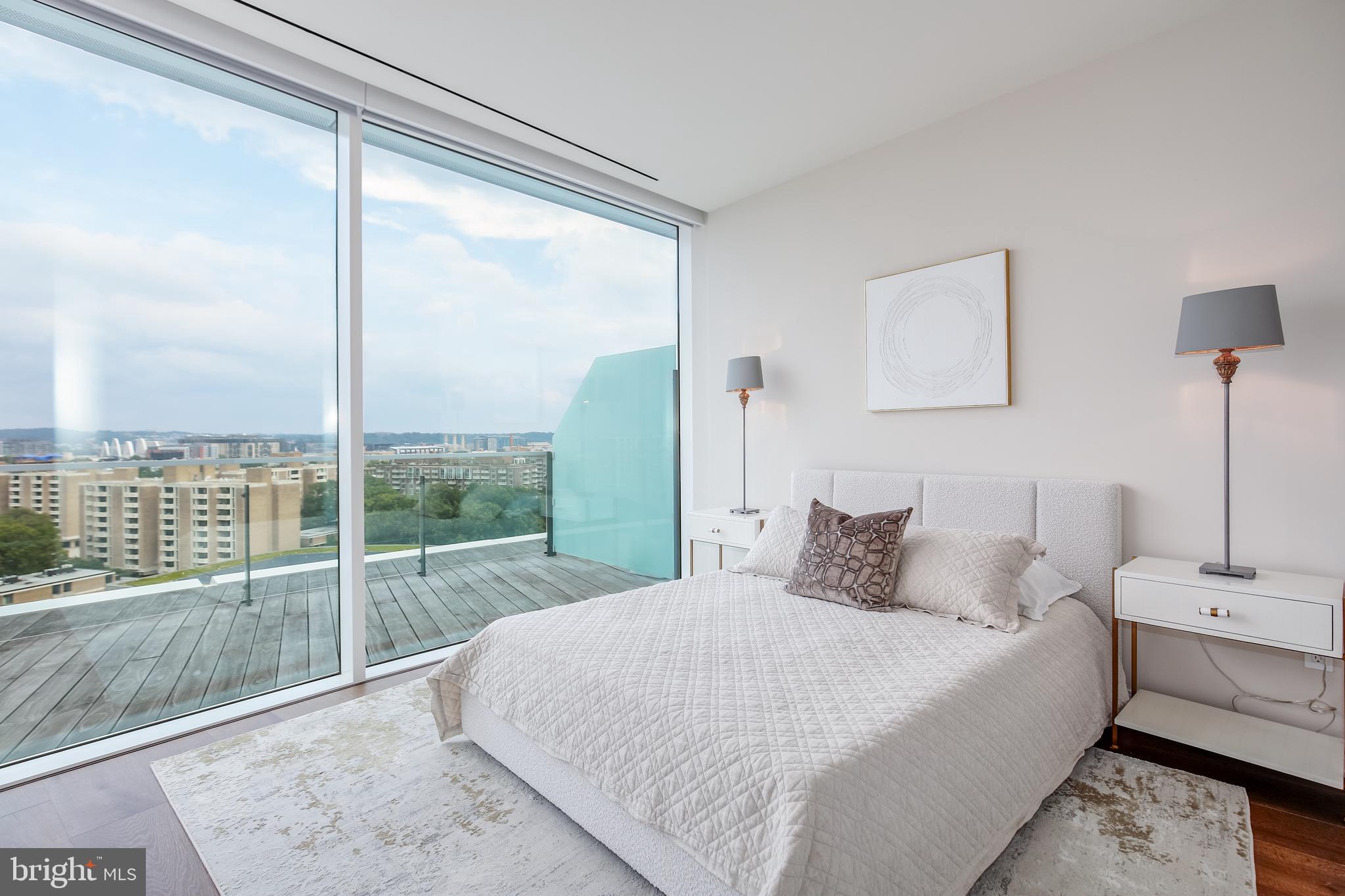 SOUTHWEST WATERFRONT - Residential