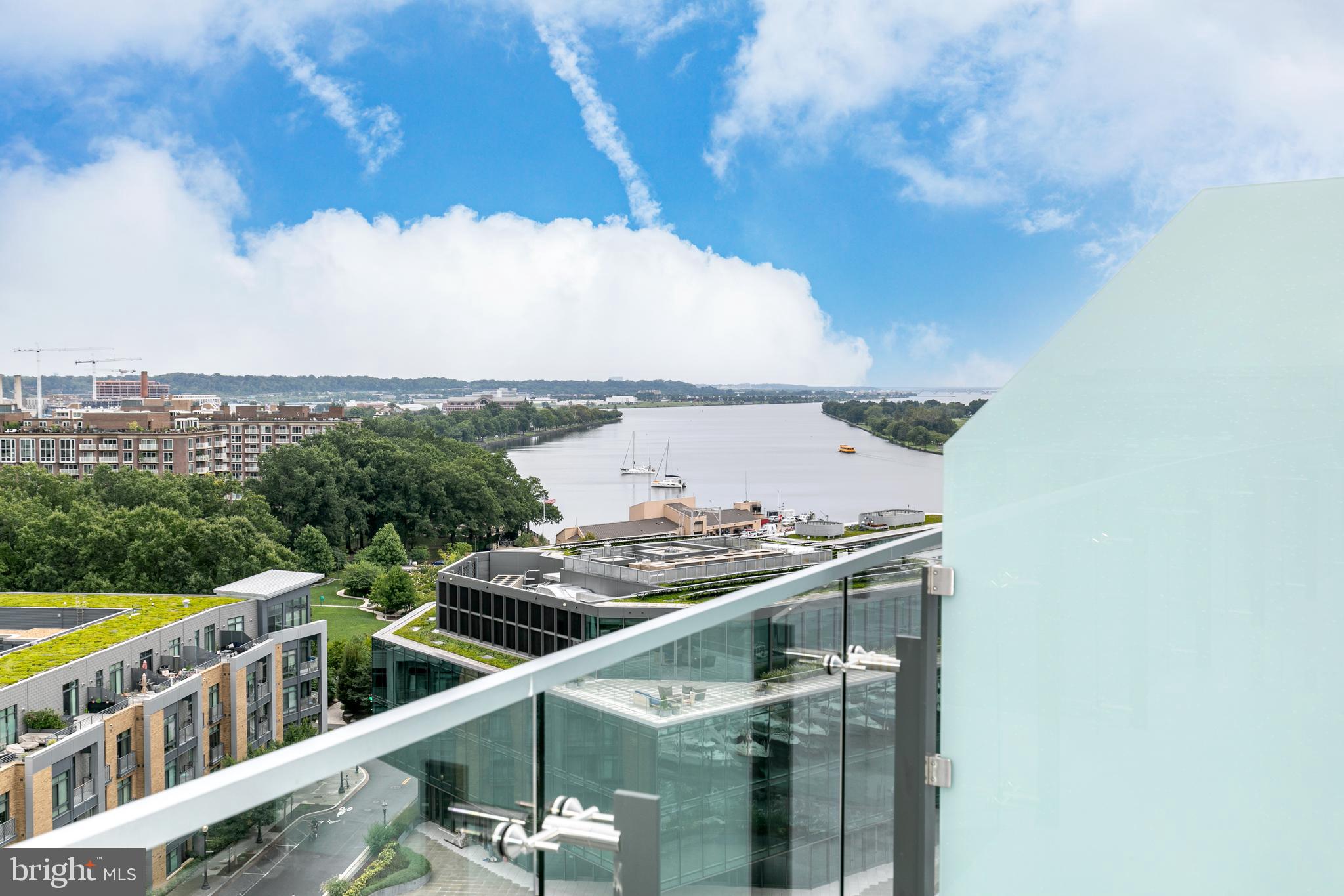 SOUTHWEST WATERFRONT - Residential