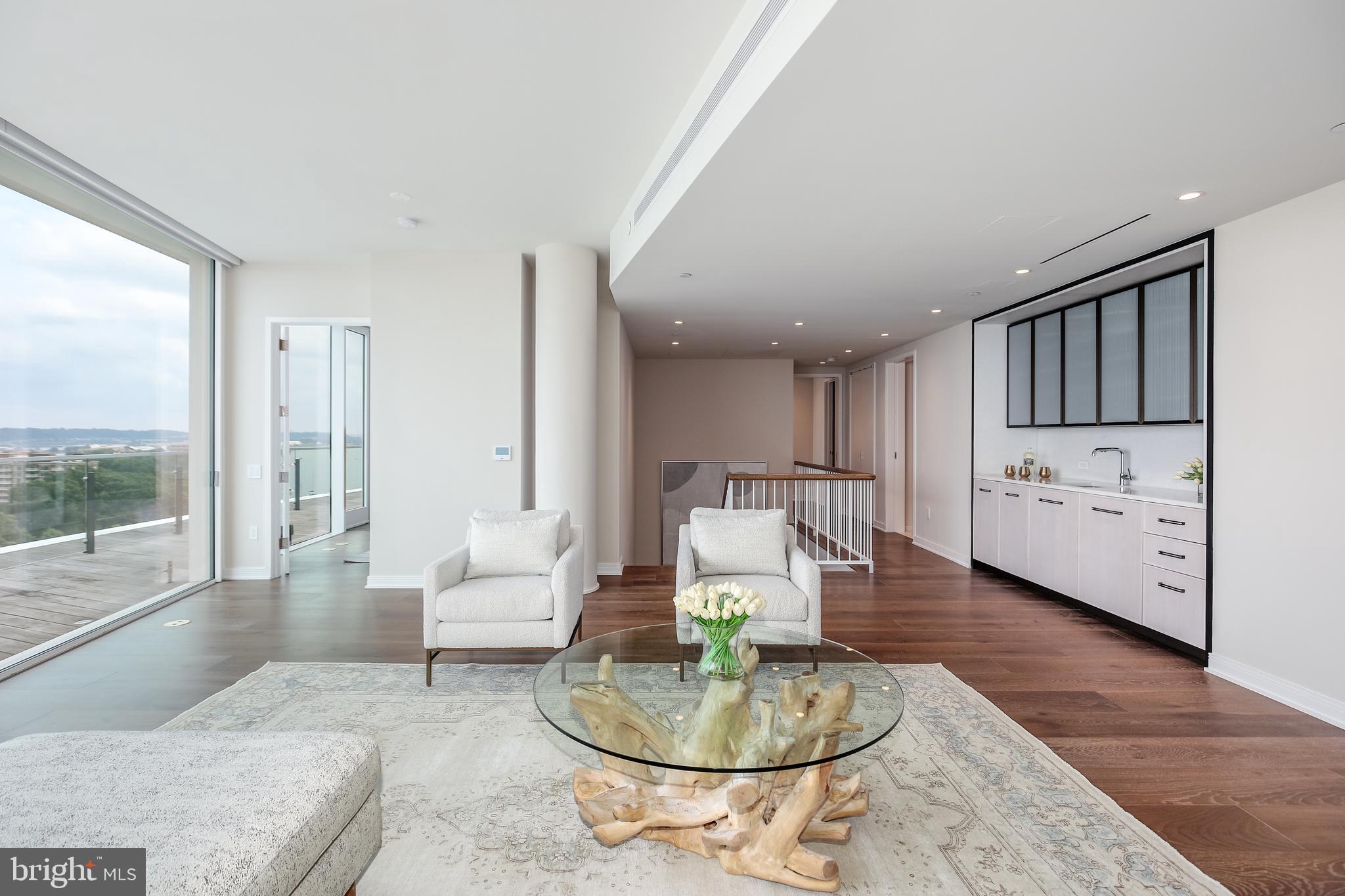 SOUTHWEST WATERFRONT - Residential