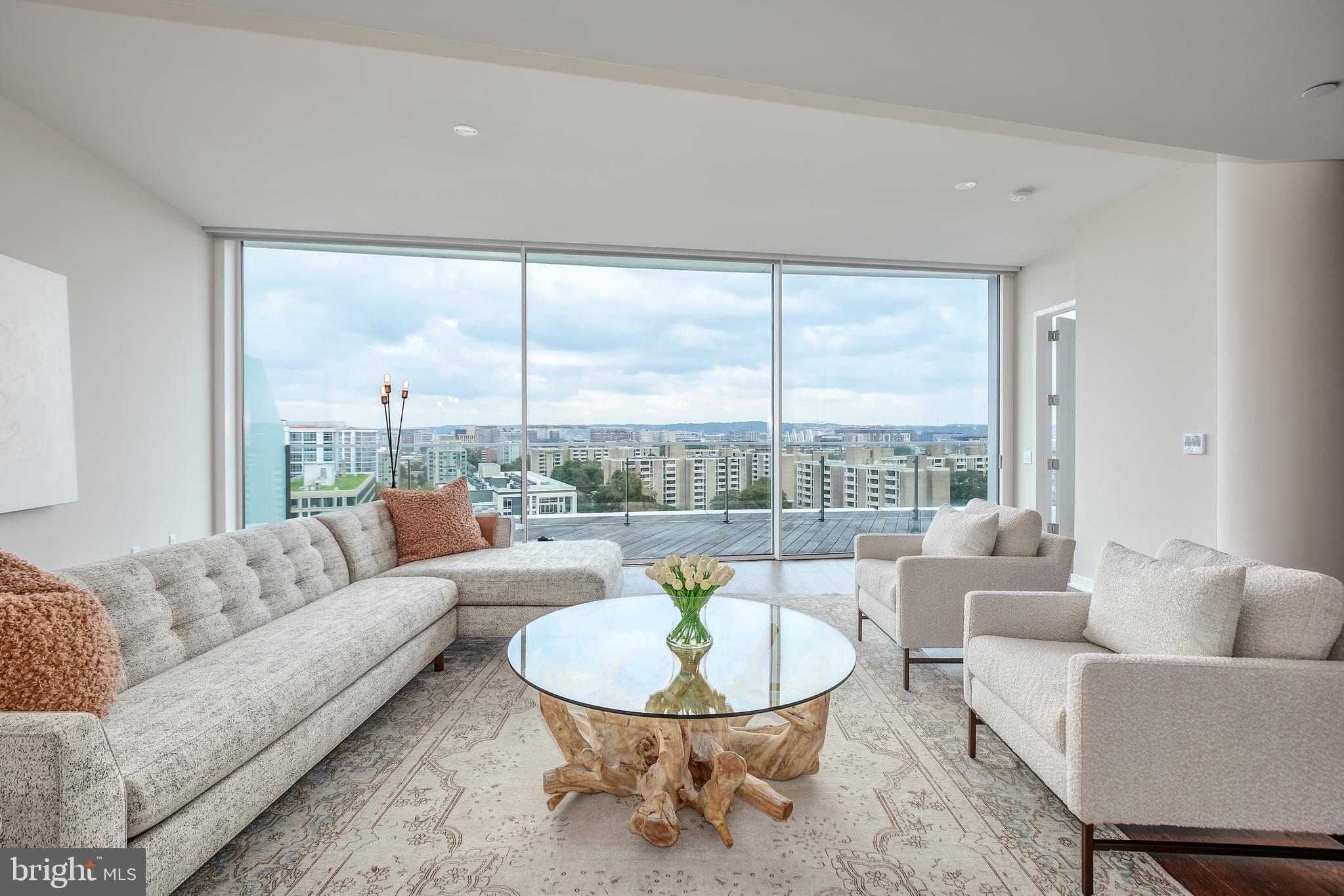 SOUTHWEST WATERFRONT - Residential