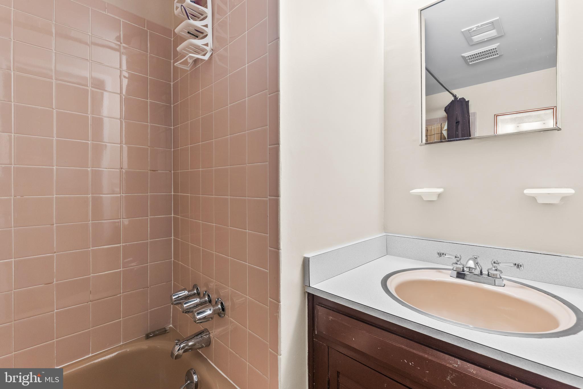 INVERNESS FOREST - Residential