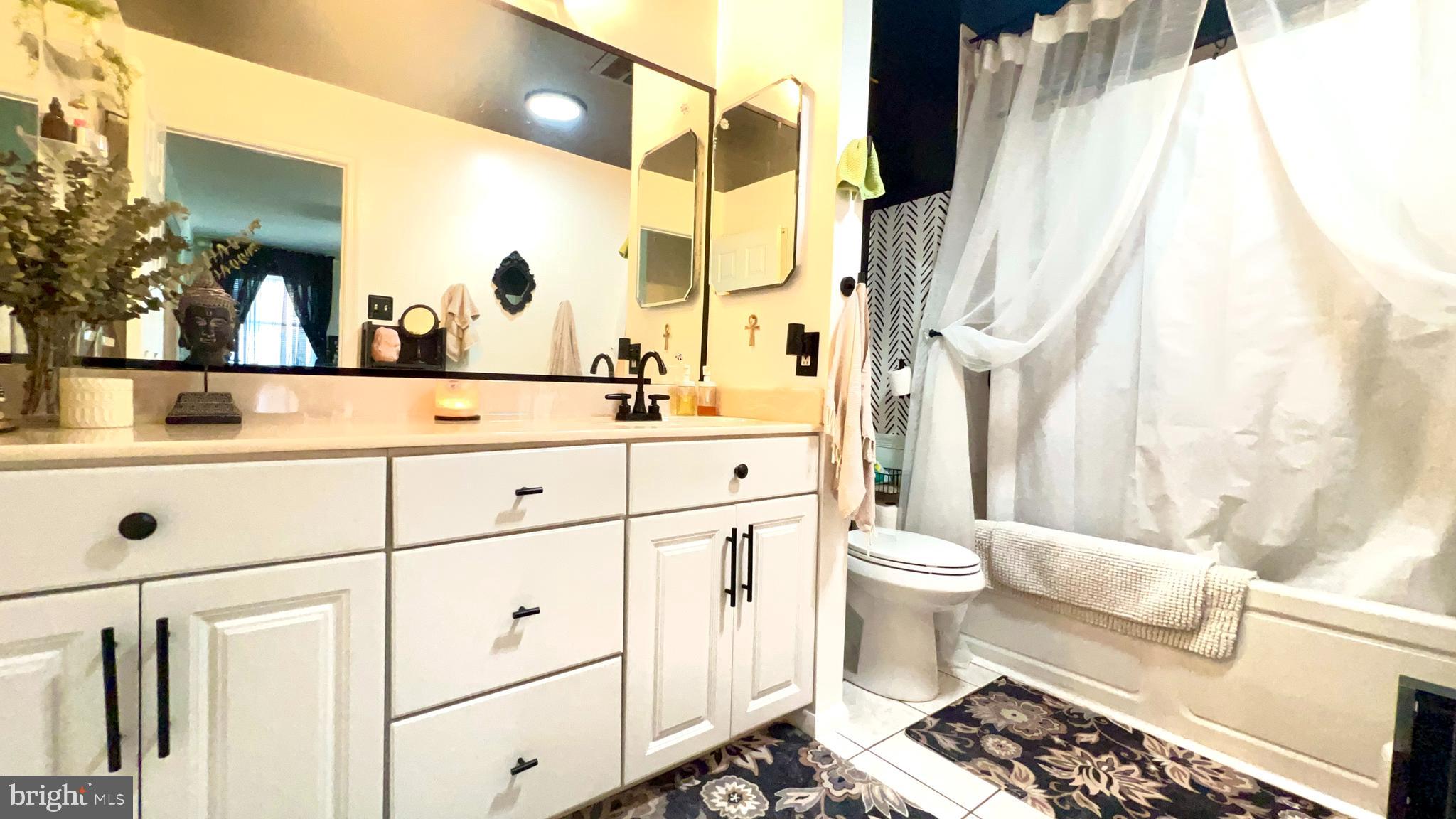 CALVERTON - Residential