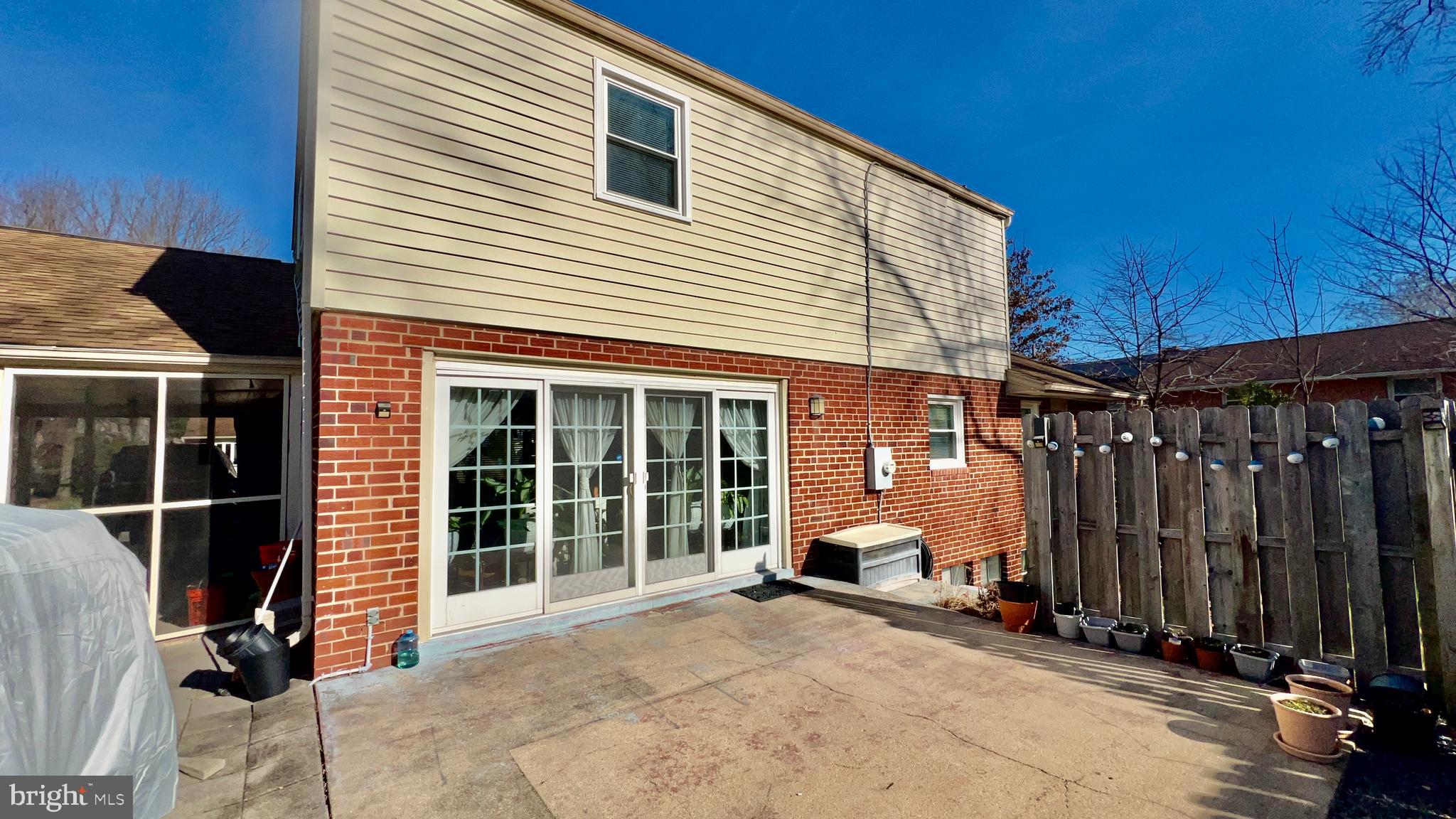 CALVERTON - Residential