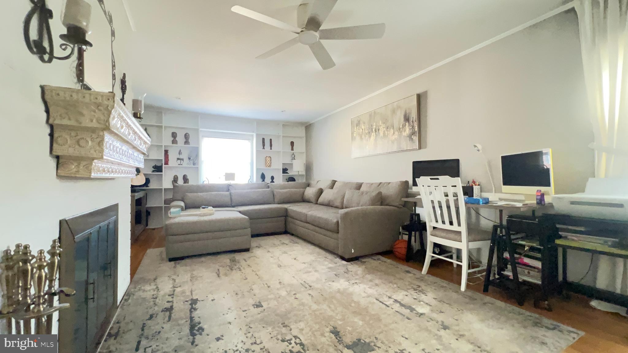 CALVERTON - Residential