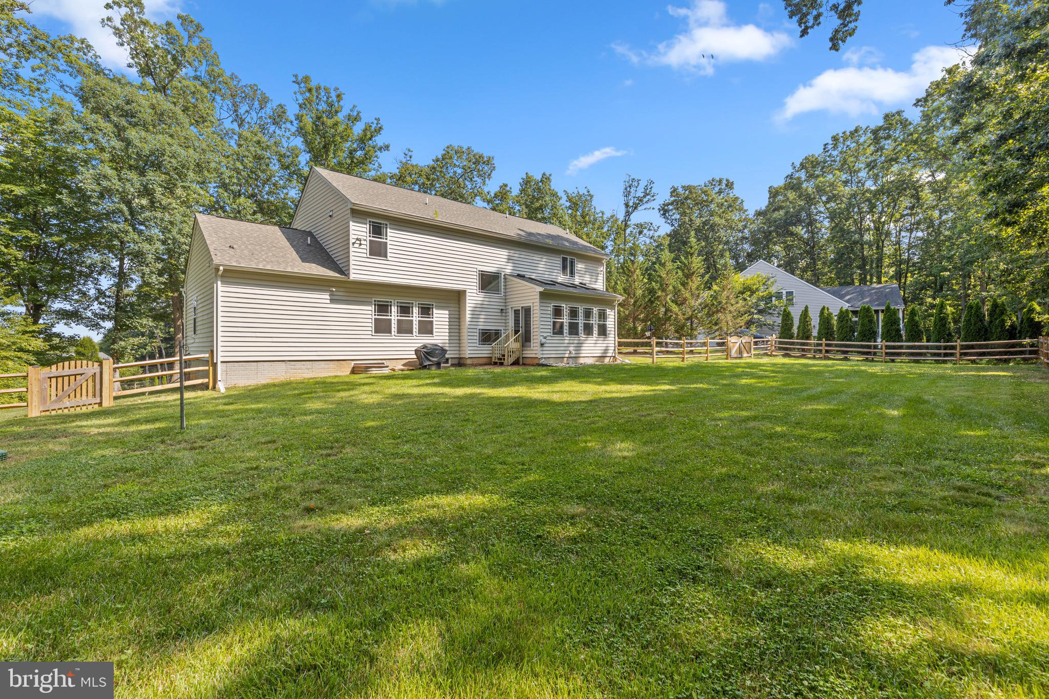 TRACEY'S CROSSING - Residential