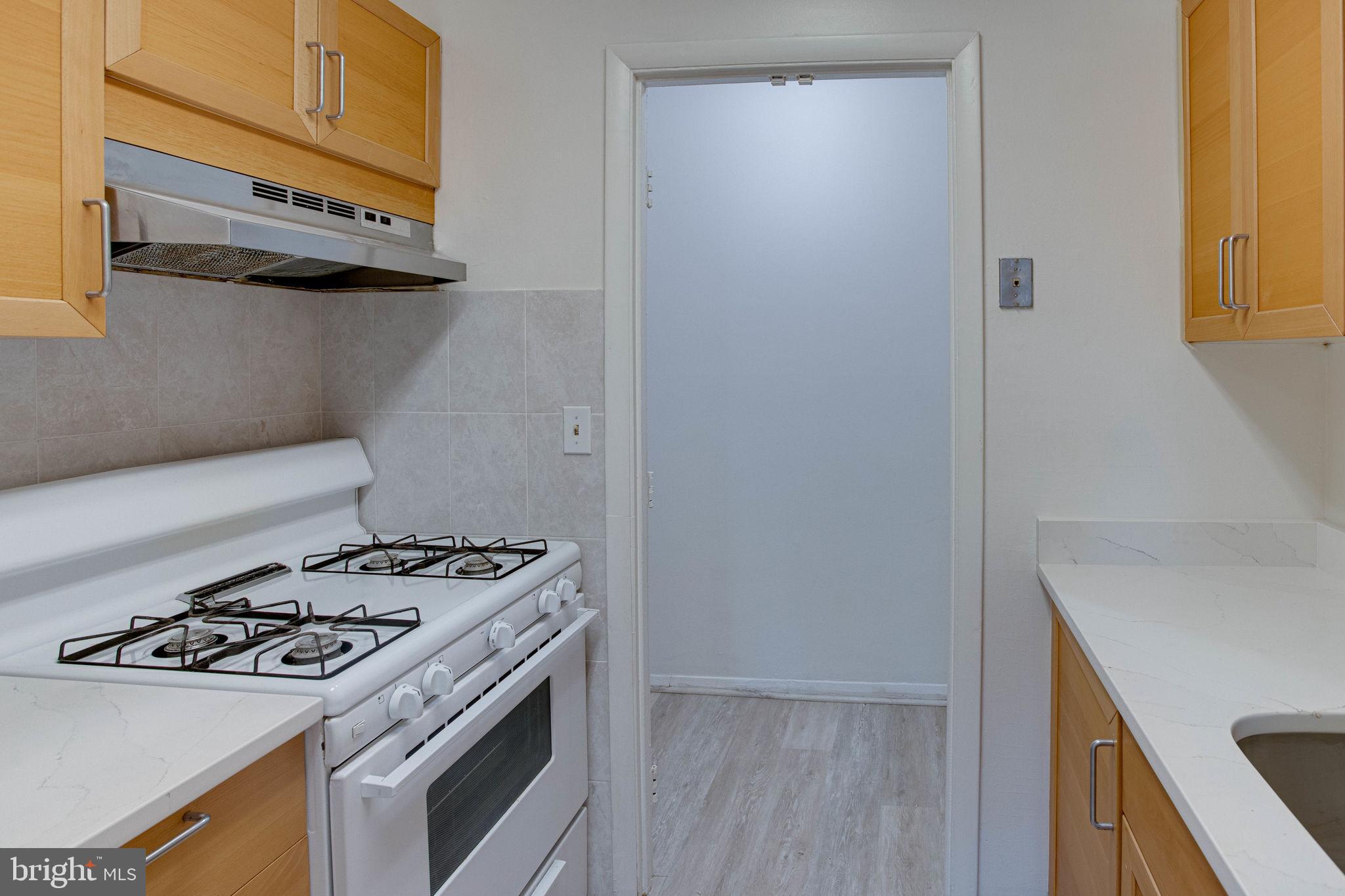 LYNDHURST - Residential