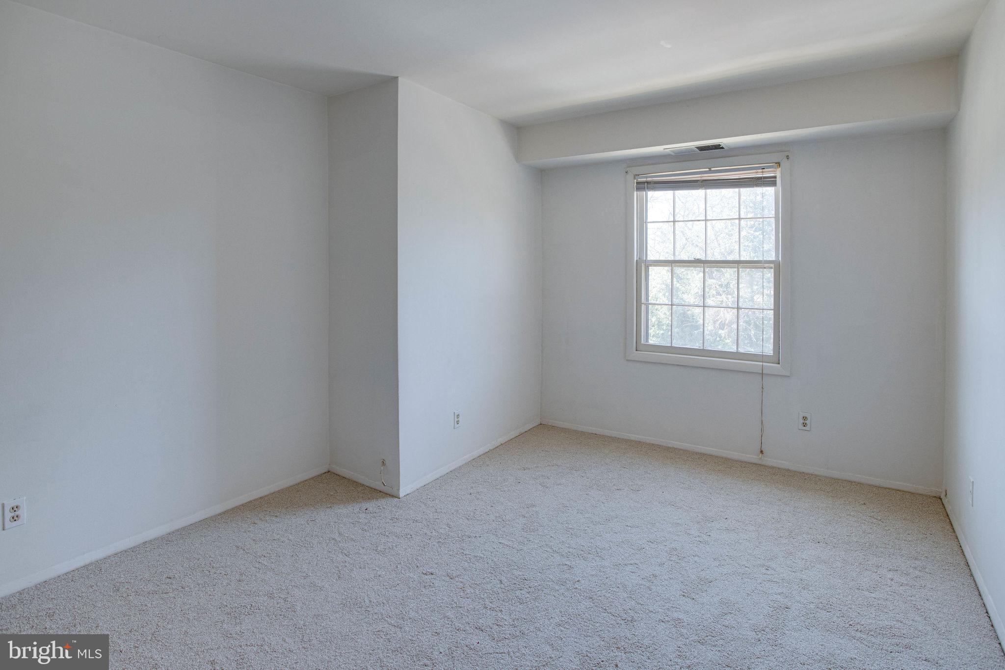LYNDHURST - Residential