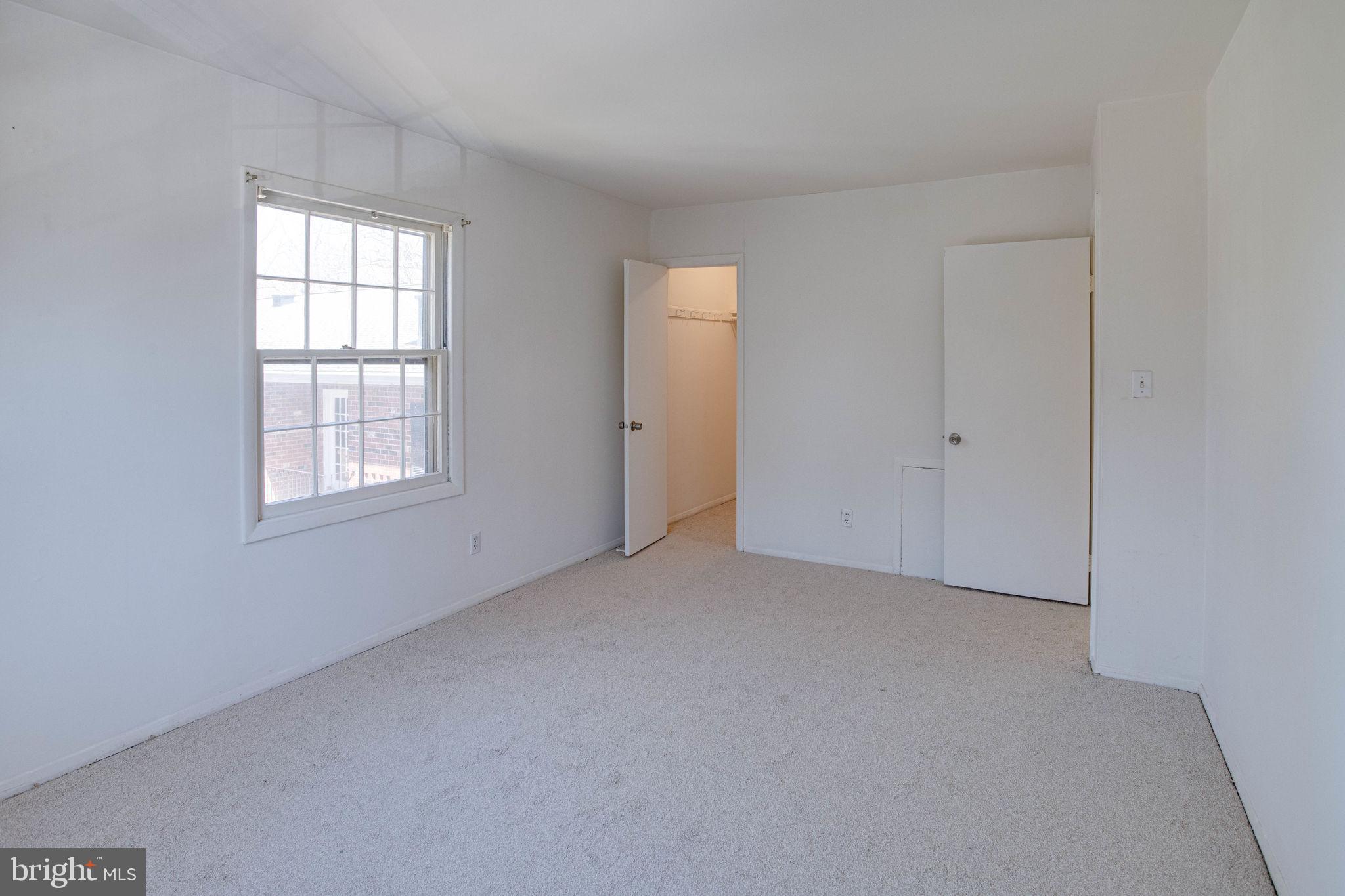 LYNDHURST - Residential