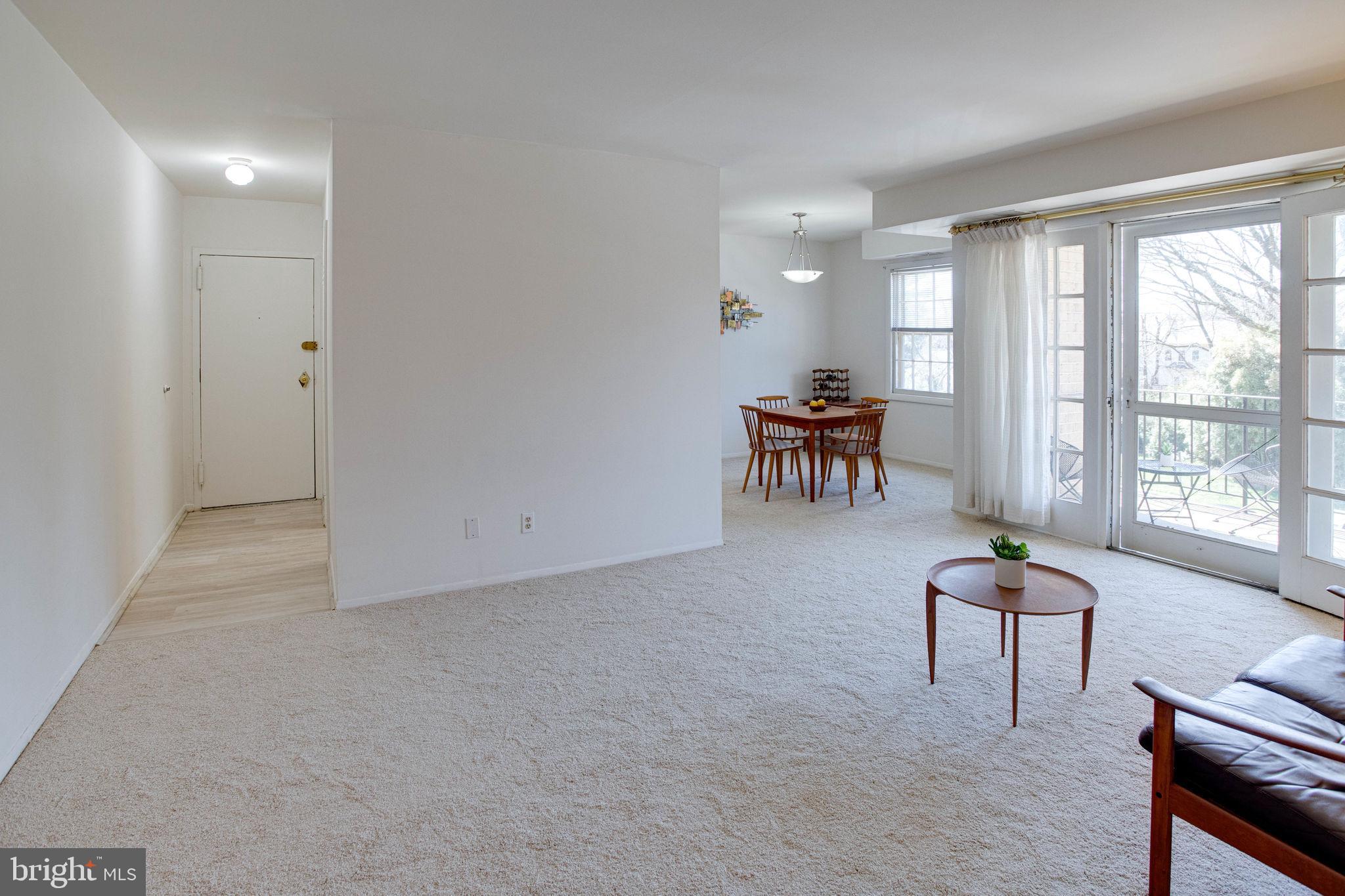 LYNDHURST - Residential