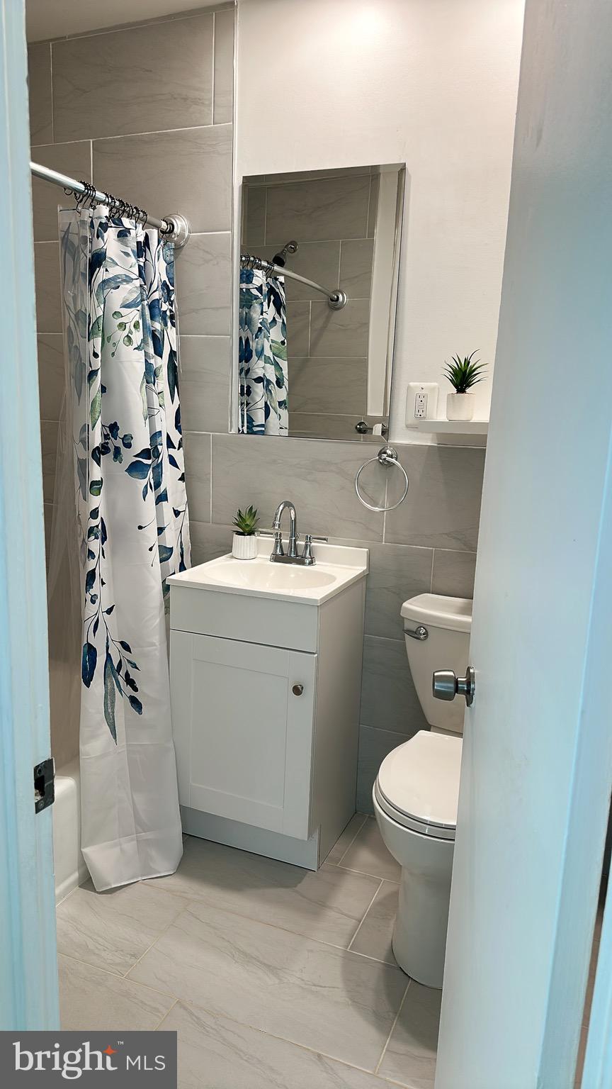 LYNDHURST - Residential