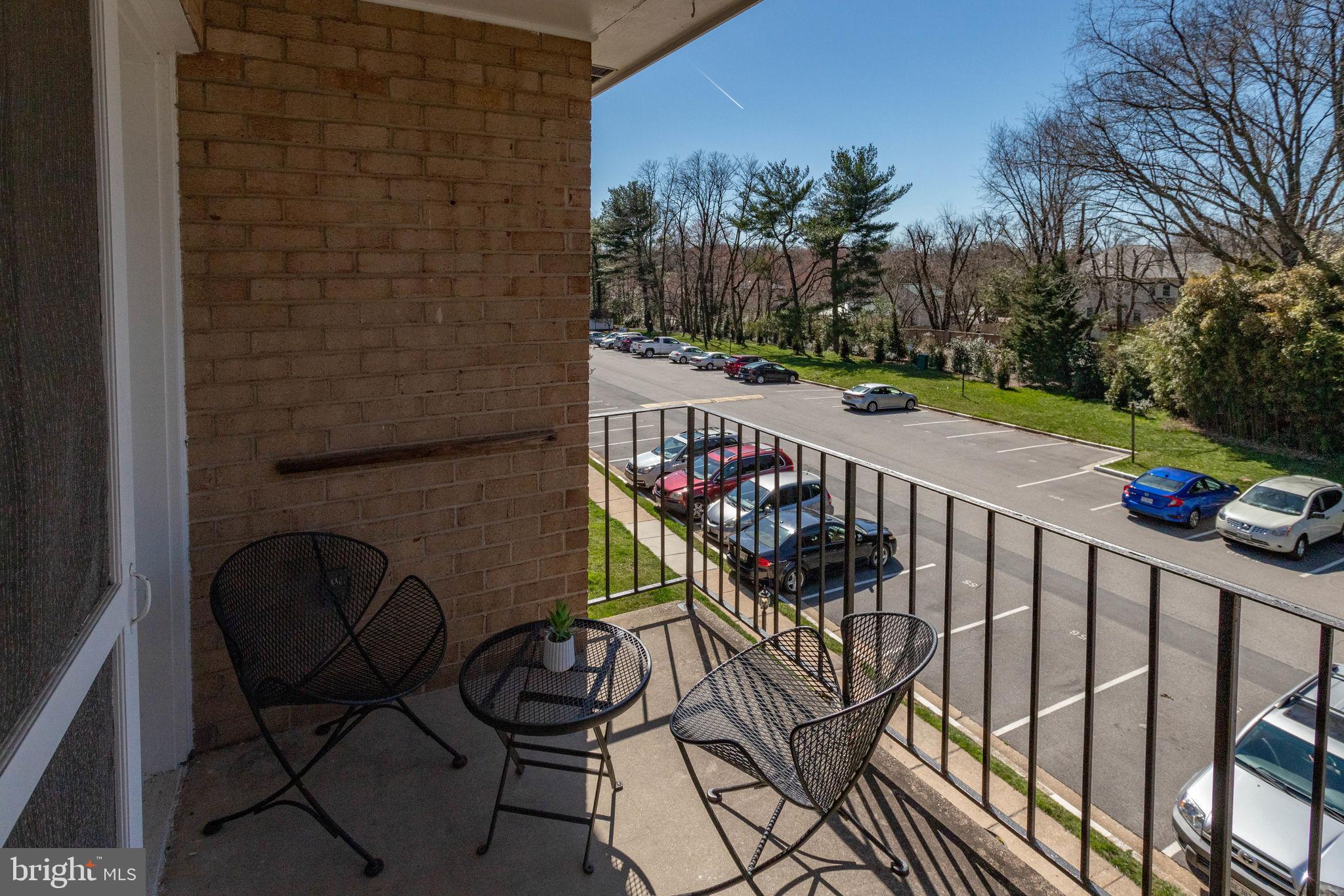 LYNDHURST - Residential