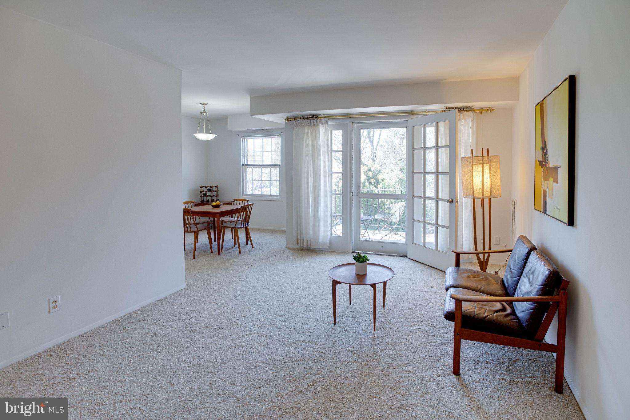 LYNDHURST - Residential
