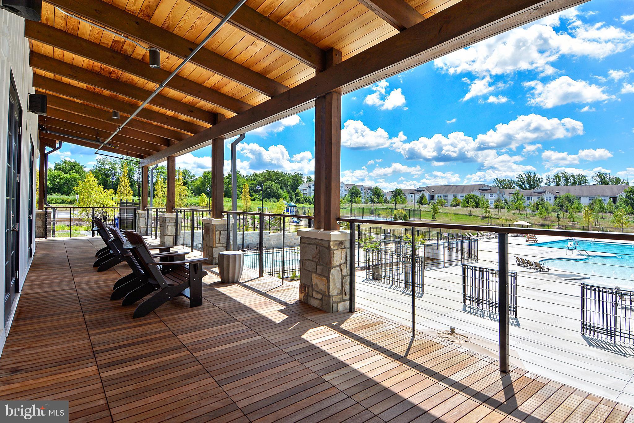 CROWN FARM - Residential