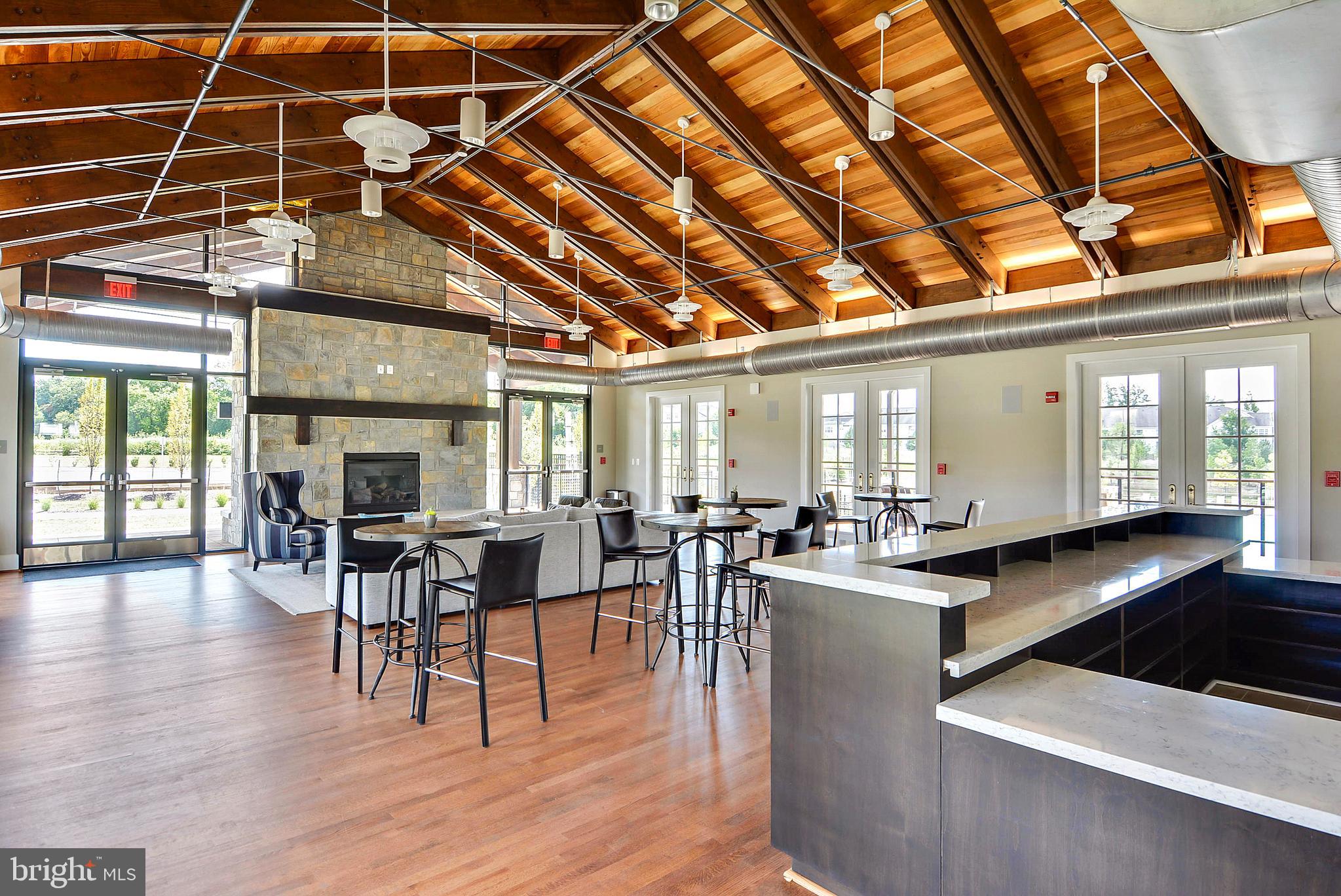 CROWN FARM - Residential