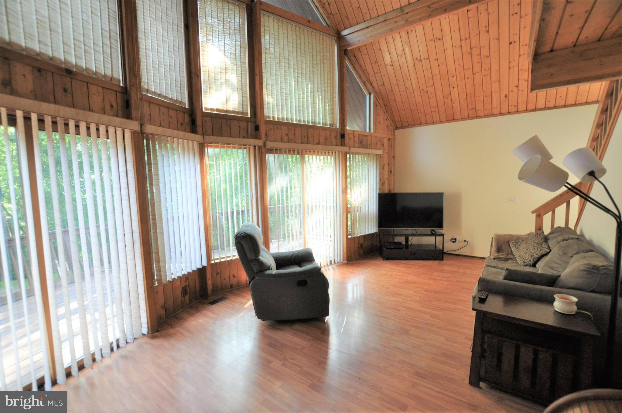 BRETON BAY ESTATES - Residential