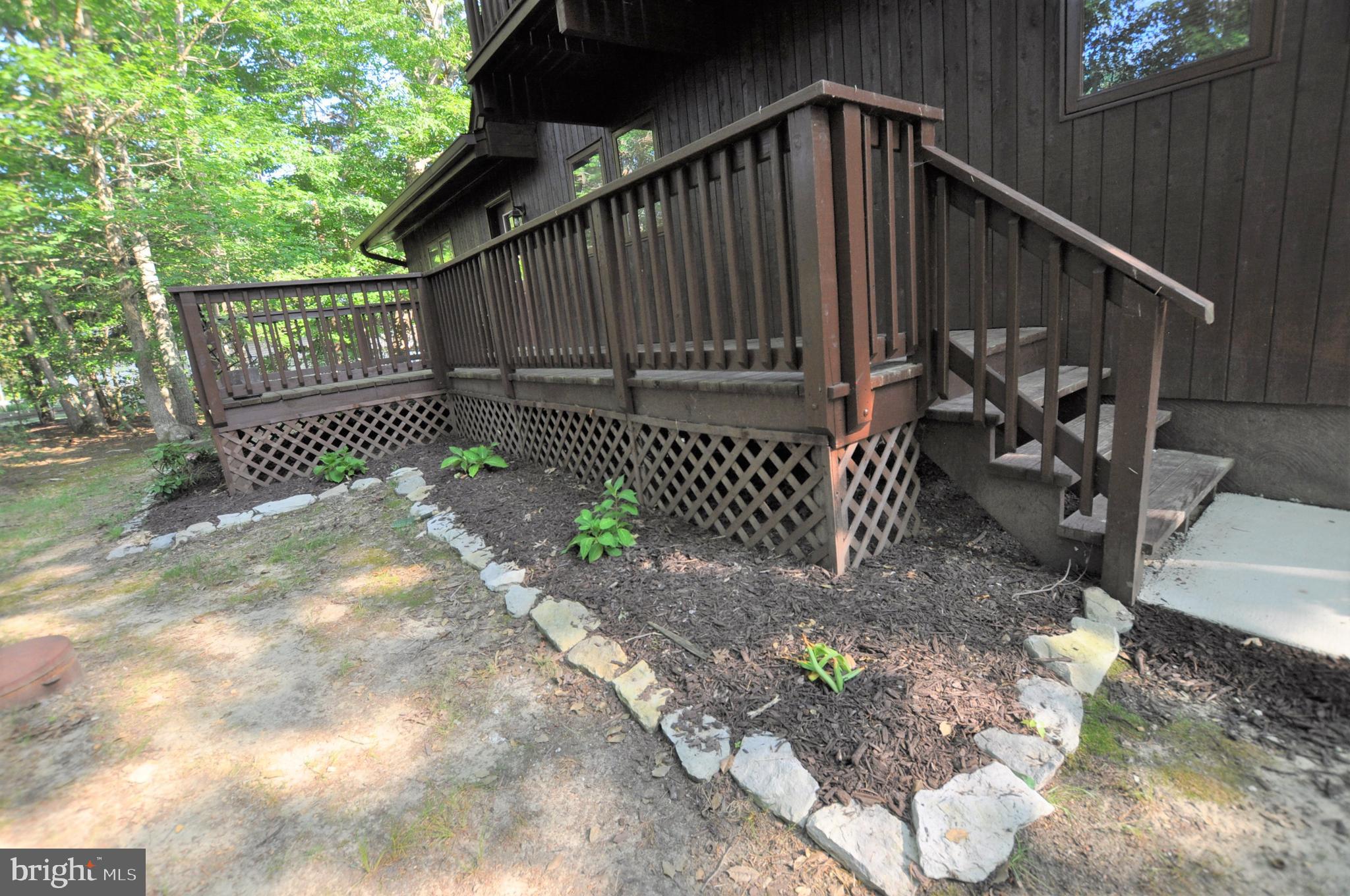 BRETON BAY ESTATES - Residential