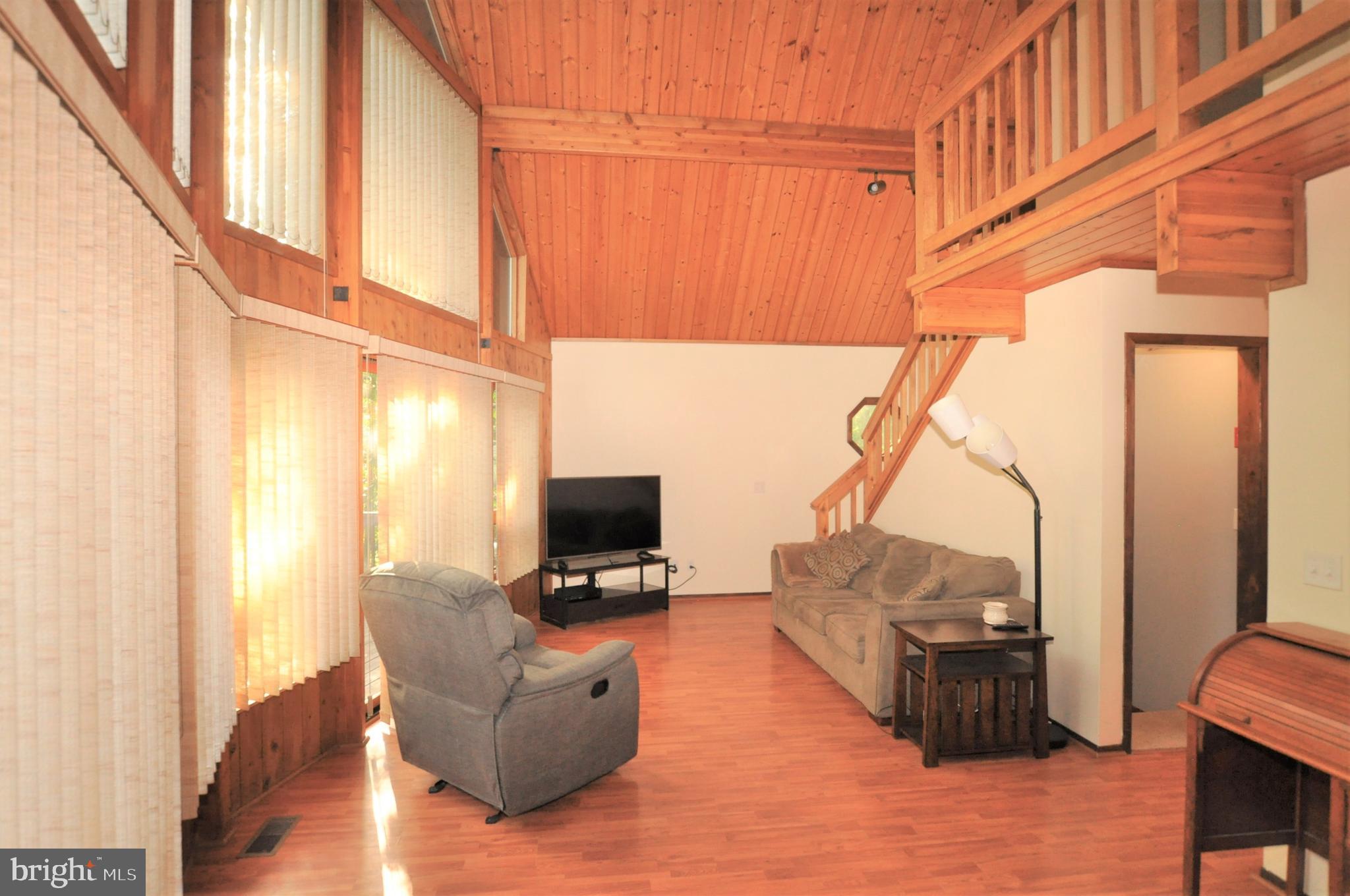 BRETON BAY ESTATES - Residential