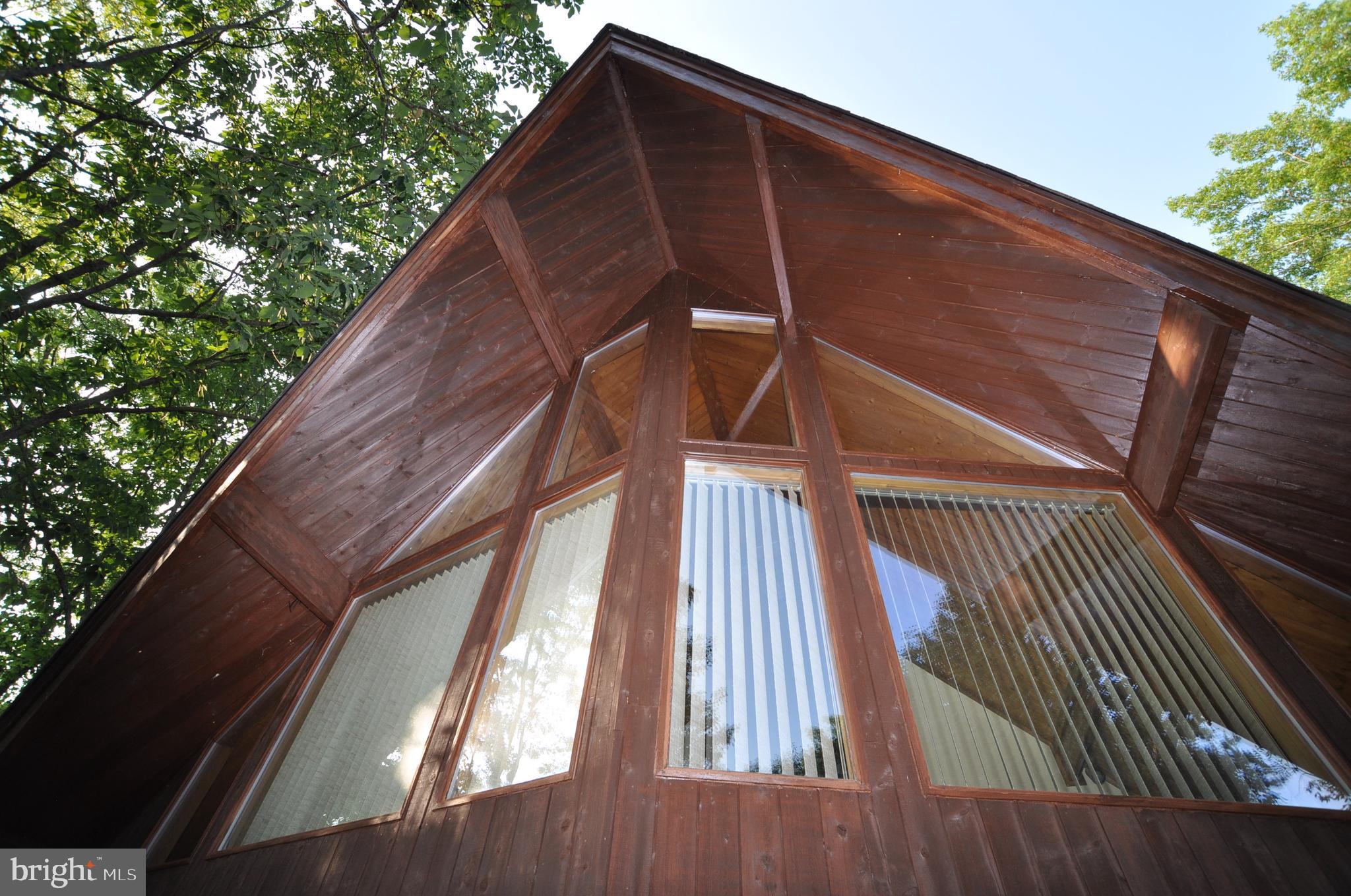 BRETON BAY ESTATES - Residential