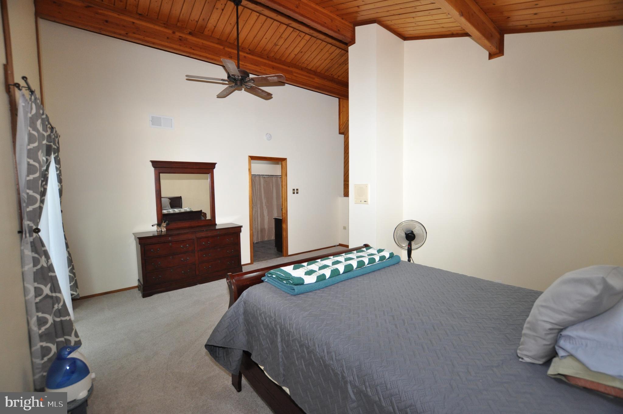 BRETON BAY ESTATES - Residential