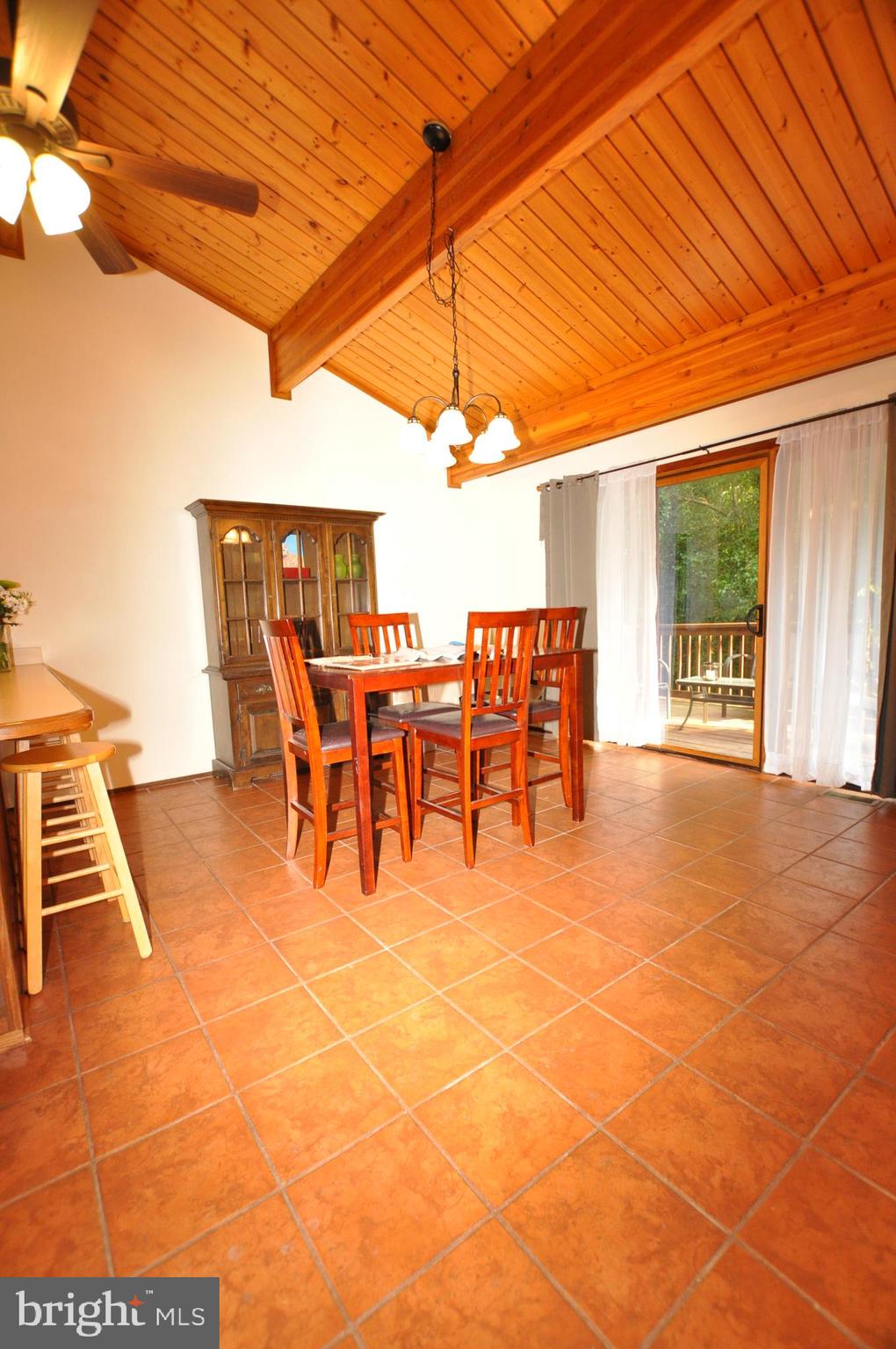 BRETON BAY ESTATES - Residential