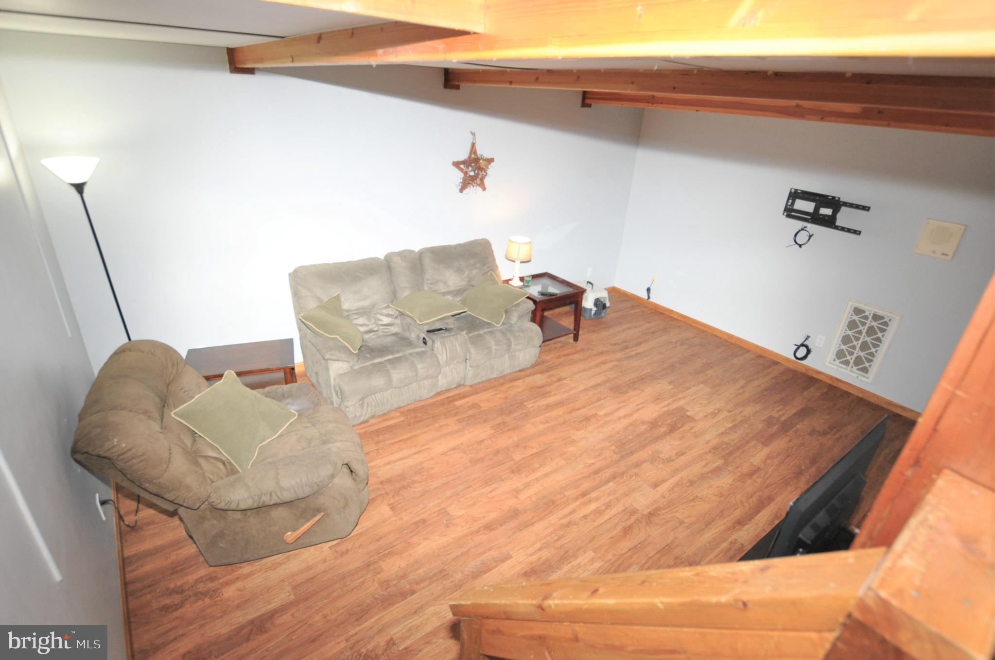 BRETON BAY ESTATES - Residential