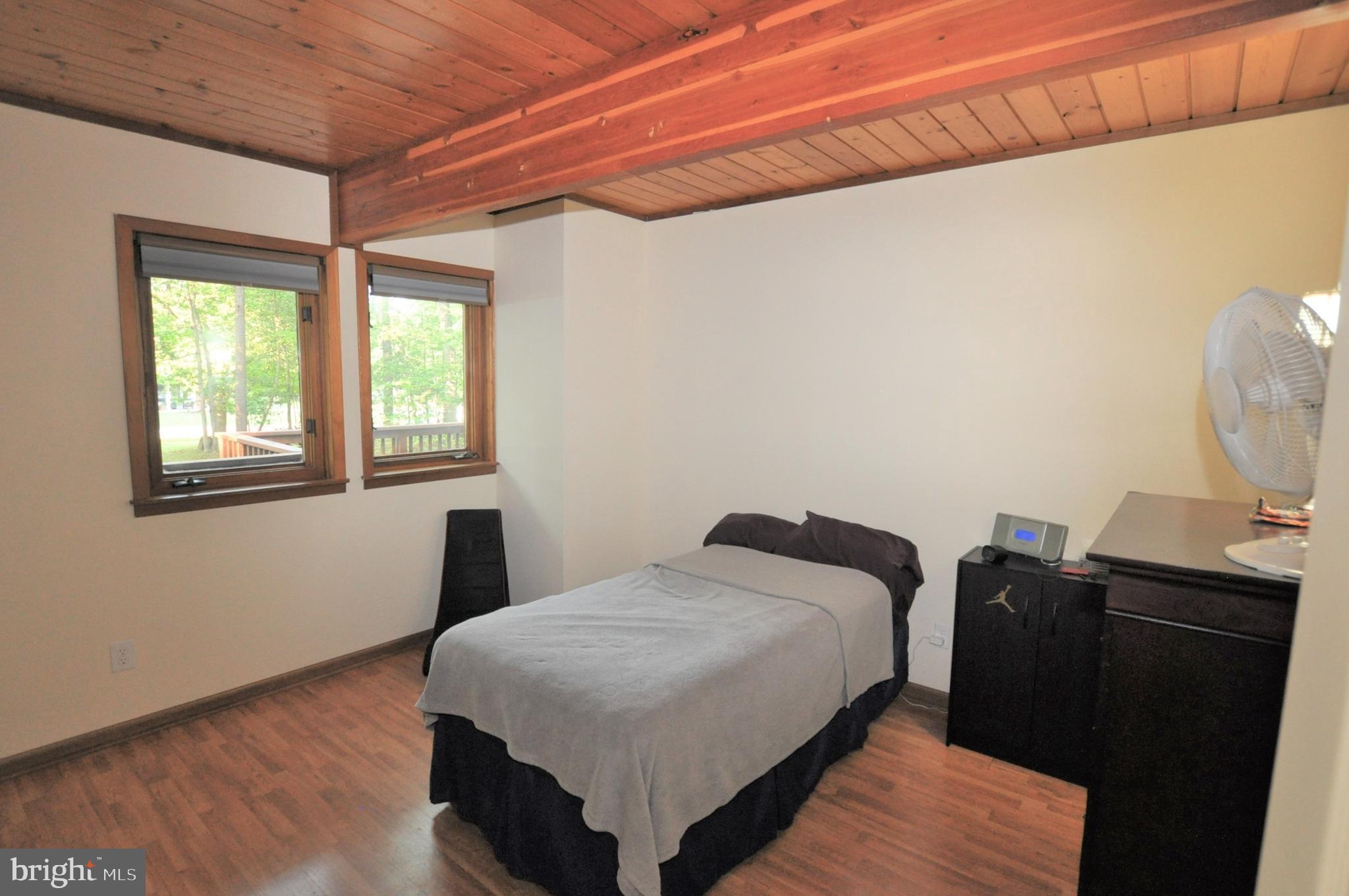 BRETON BAY ESTATES - Residential