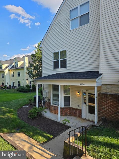 3830 DEVIL TREE COURT 13E HYATTSVILLE MD 20784