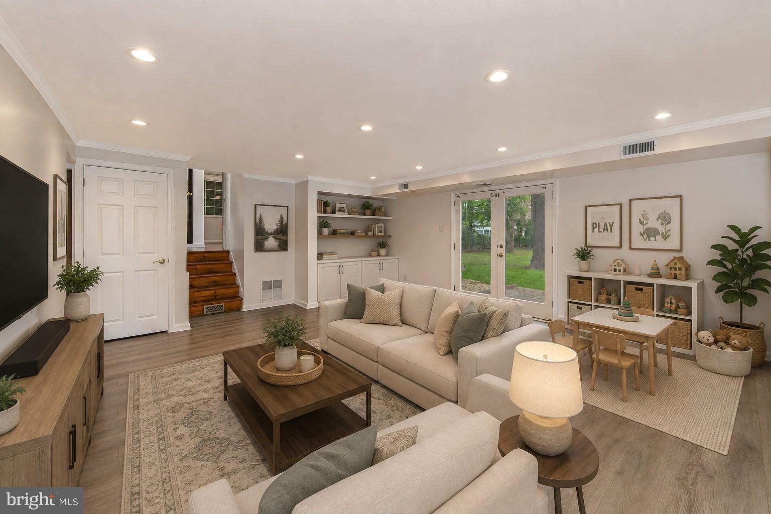 405 NARRAGANSETT DRIVE