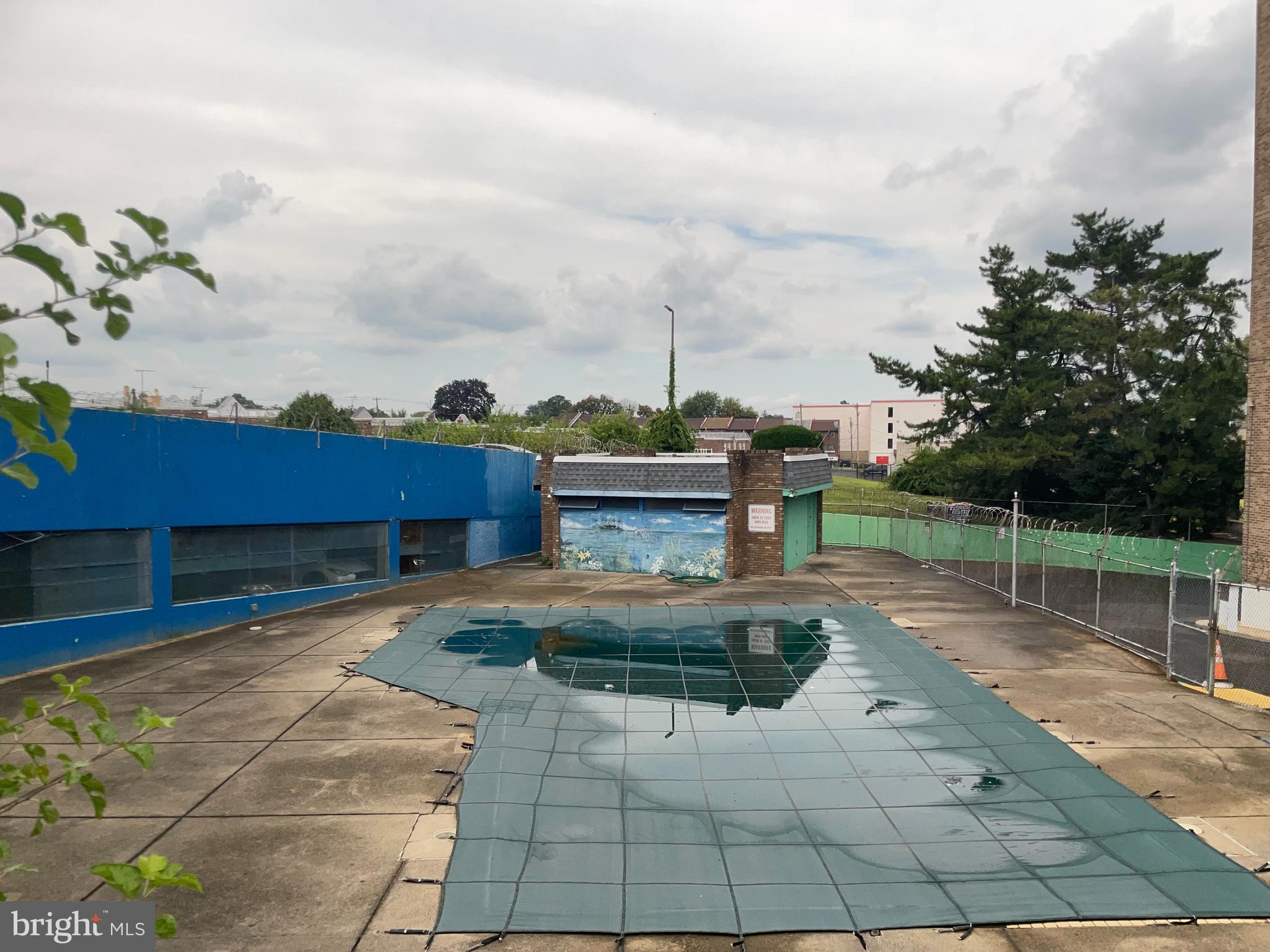 SOMERTON - Residential