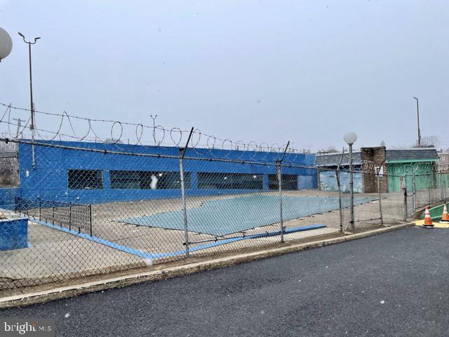 SOMERTON - Residential